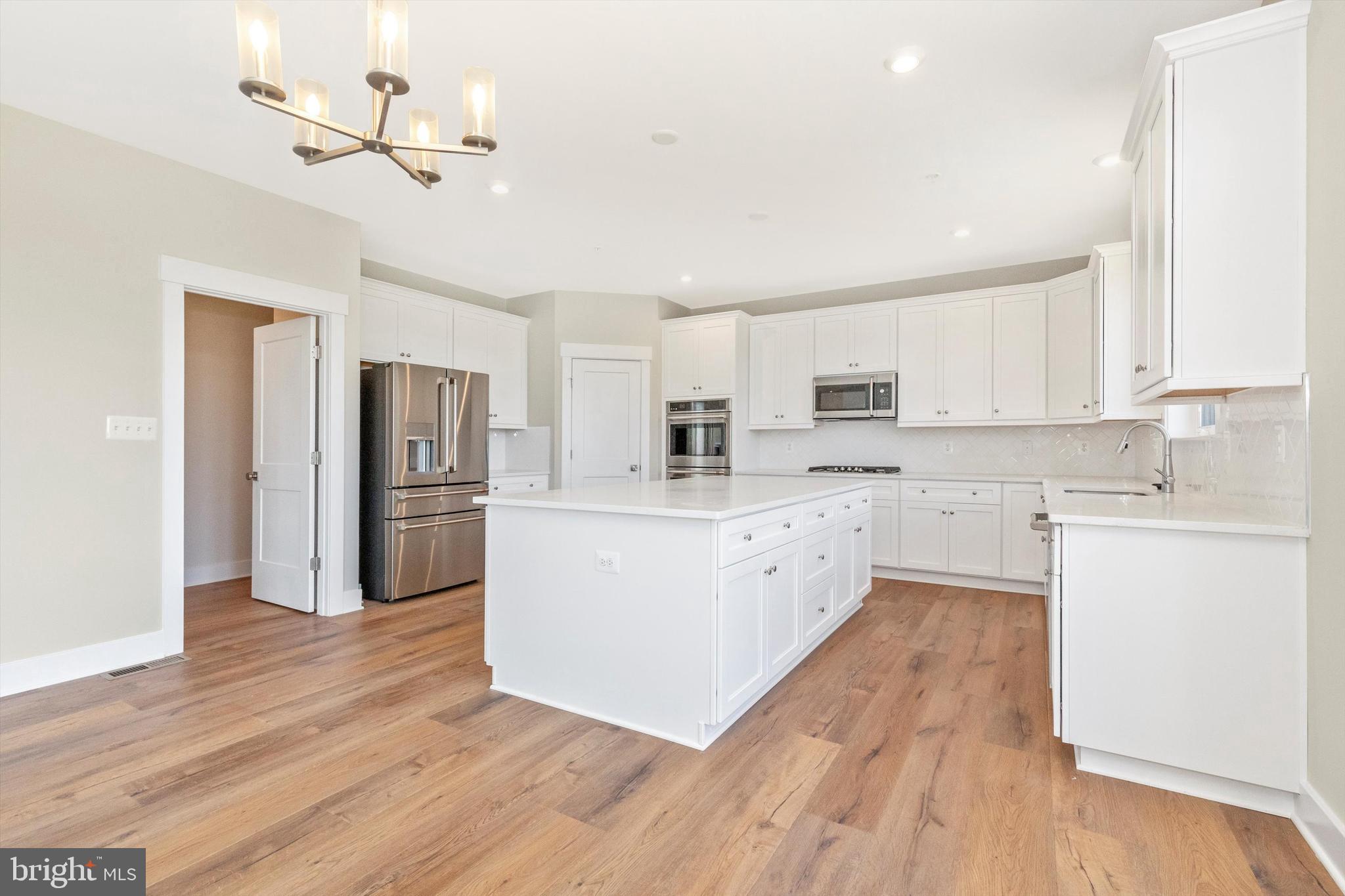 BRADDOCK HEIGHTS - Residential