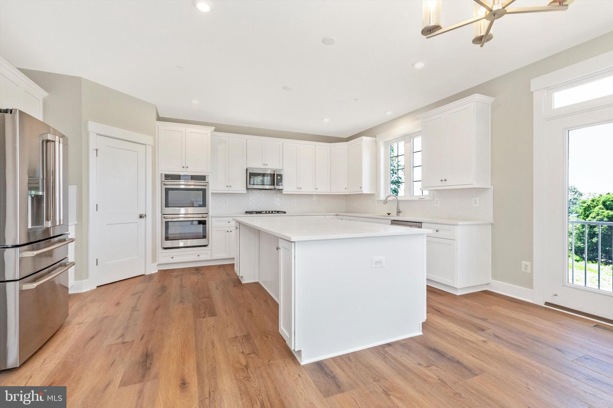 BRADDOCK HEIGHTS - Residential