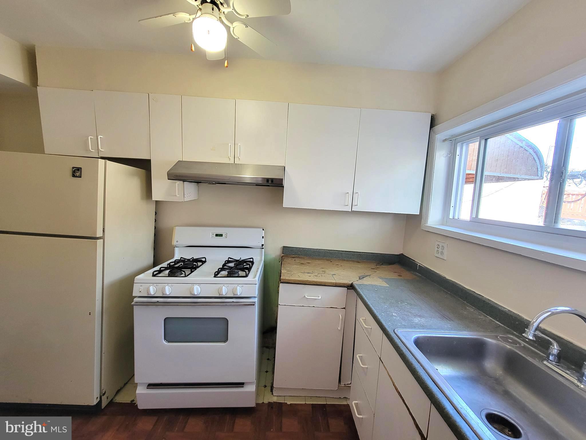 SOUTH VIEW - Residential