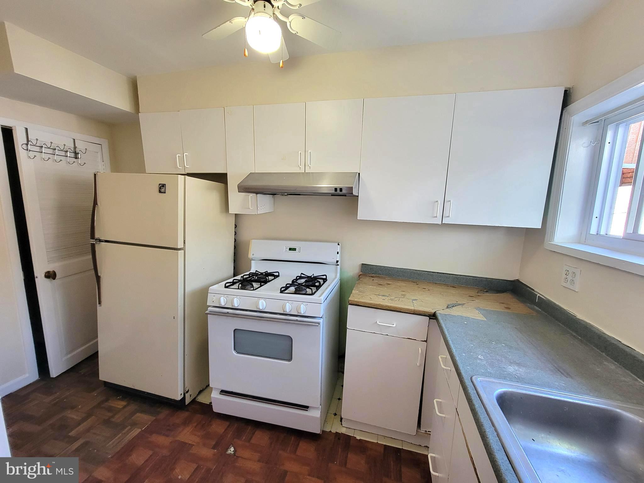 SOUTH VIEW - Residential