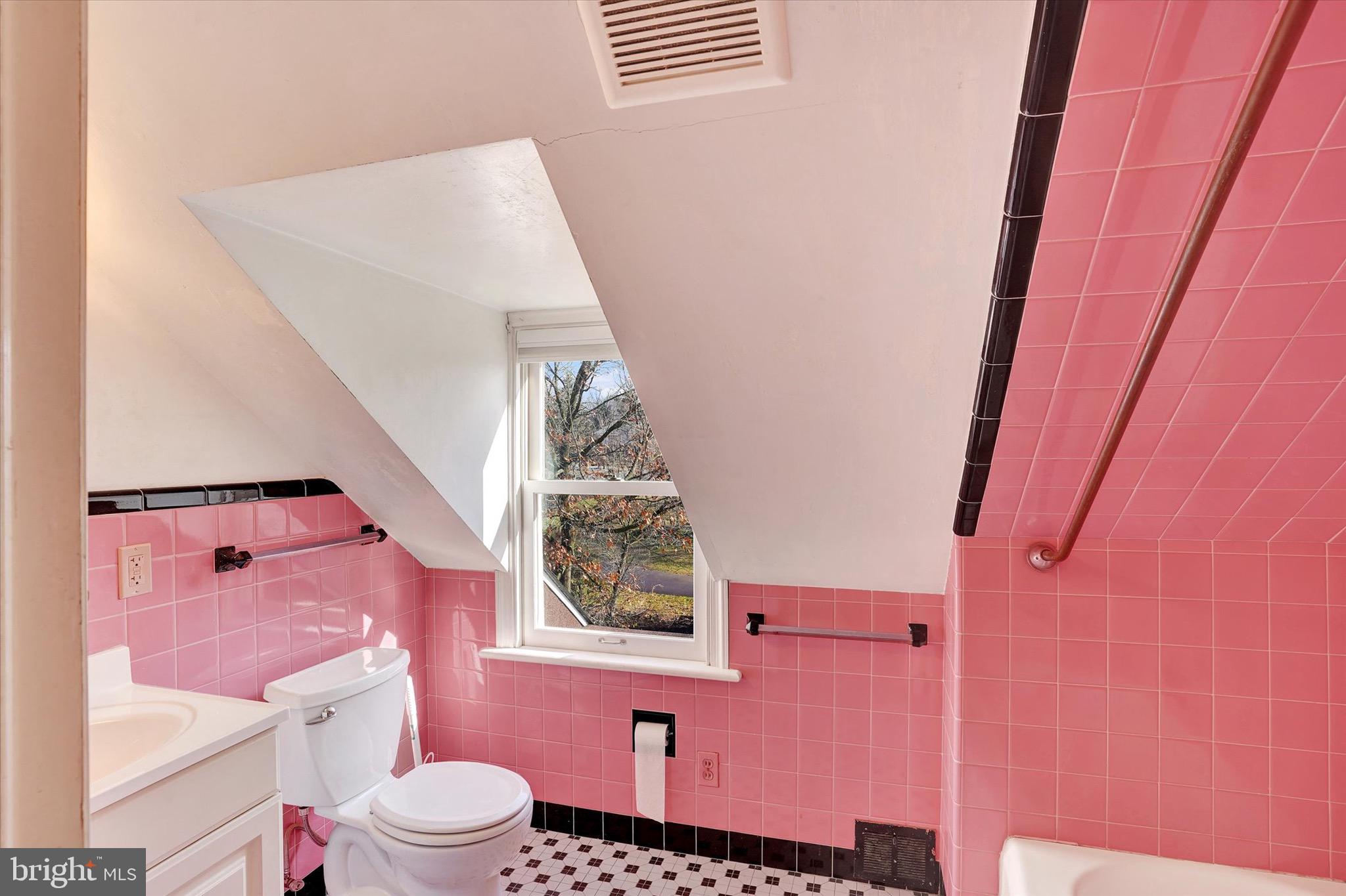 BRYN ATHYN - Residential