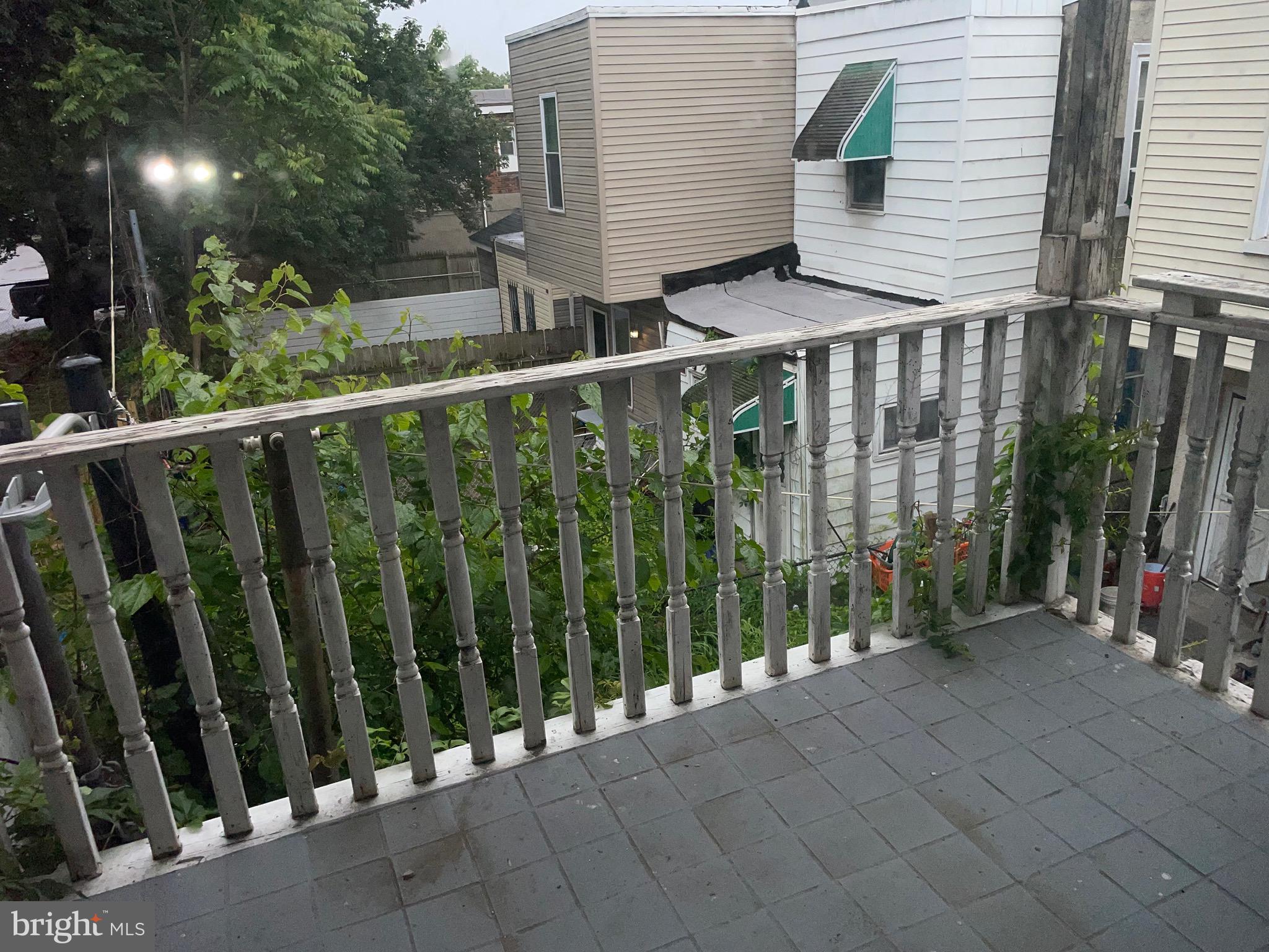 KENSINGTON - Residential