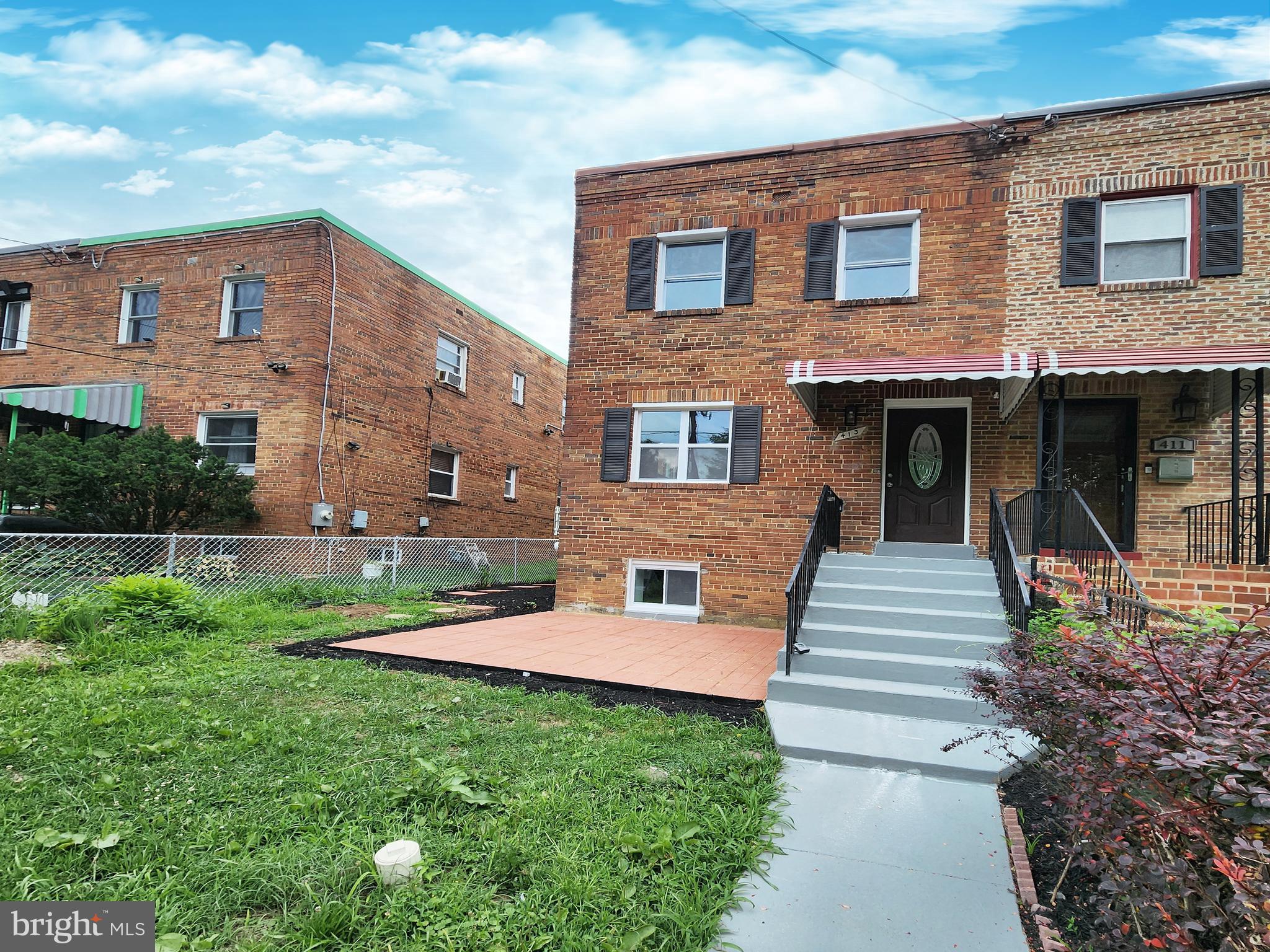 413 VALLEY AVENUE SE