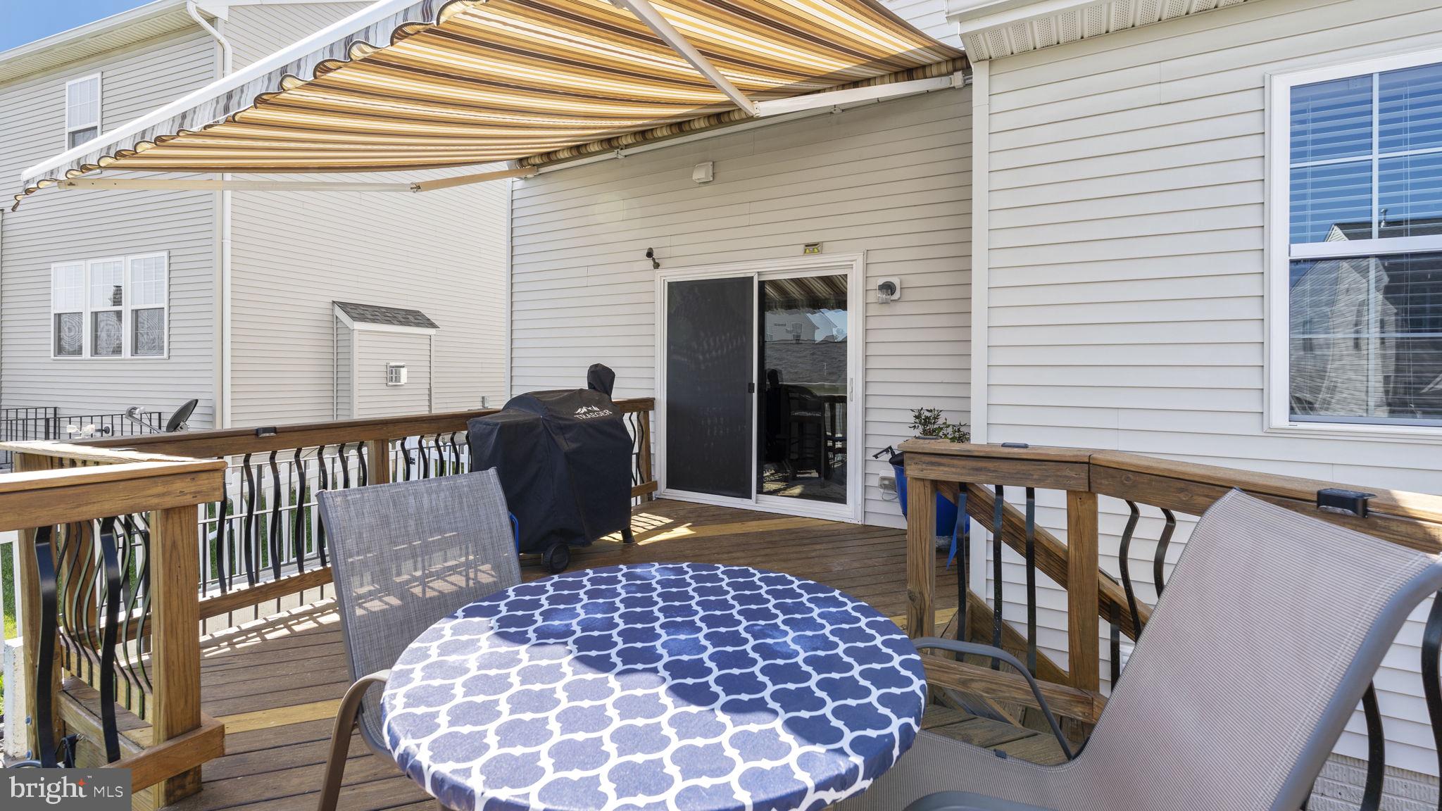 MEADOWS AT MORRIS FARM - Residential