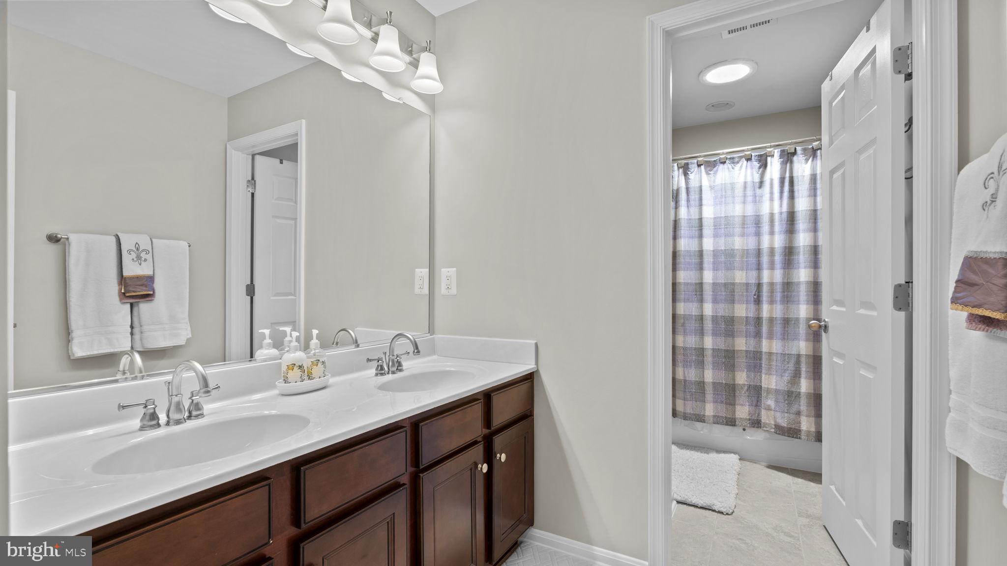 MEADOWS AT MORRIS FARM - Residential