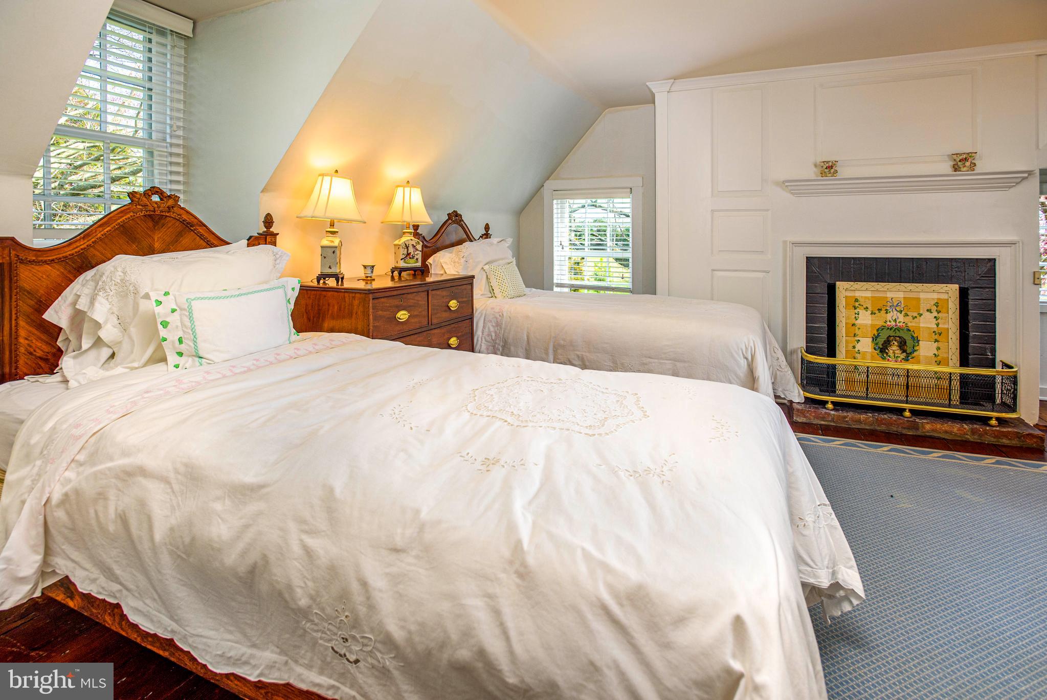 HAMPDEN - Residential