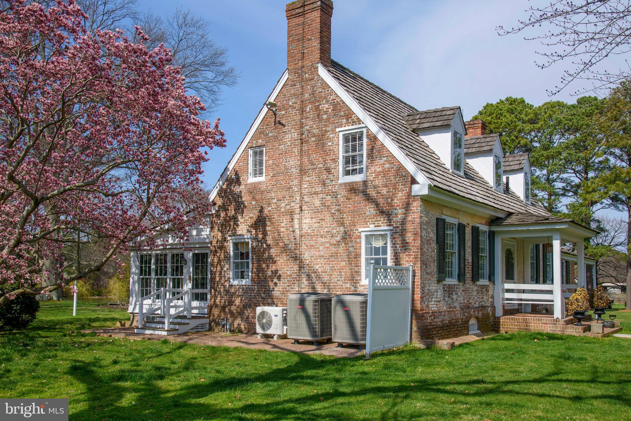 HAMPDEN - Residential