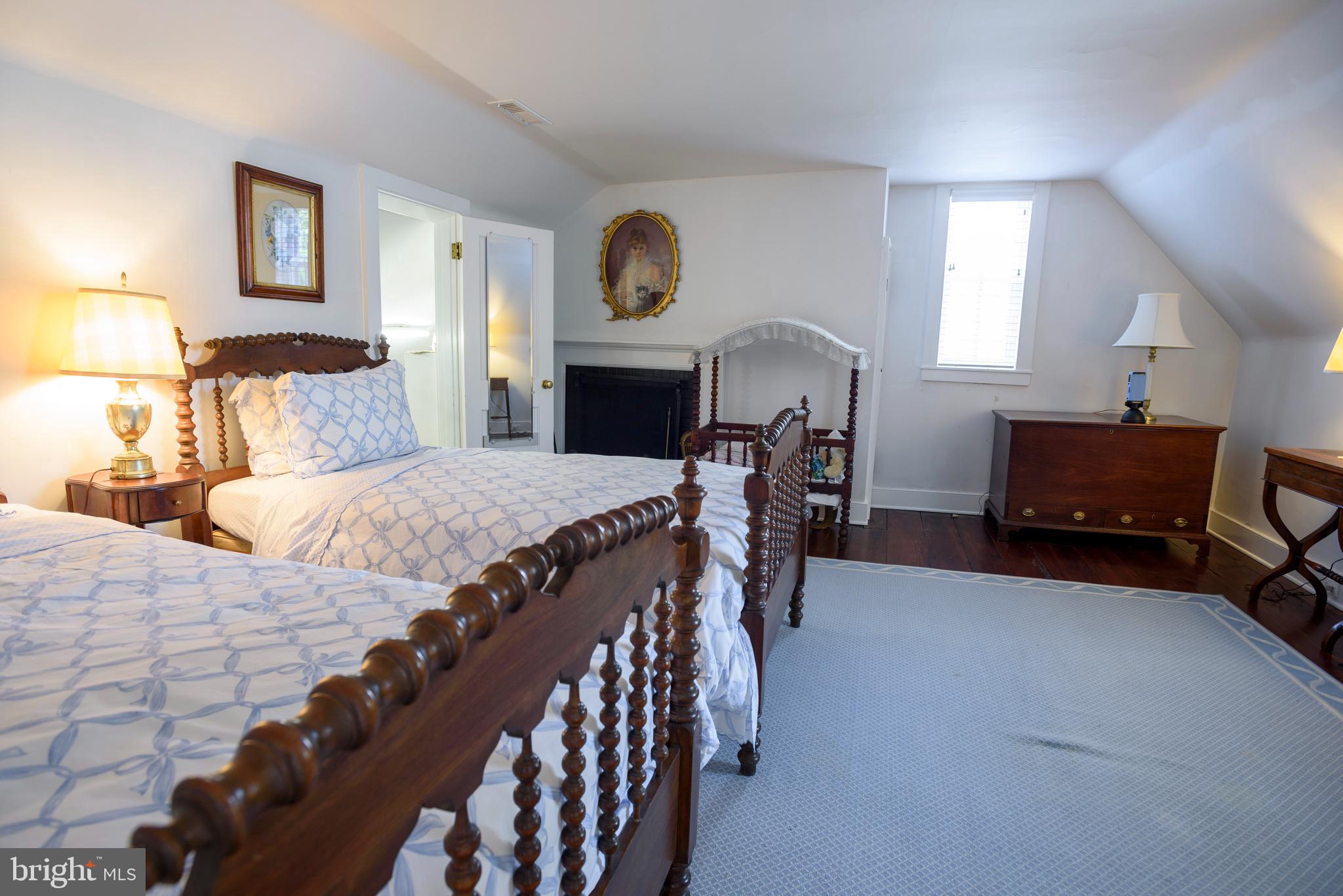 HAMPDEN - Residential