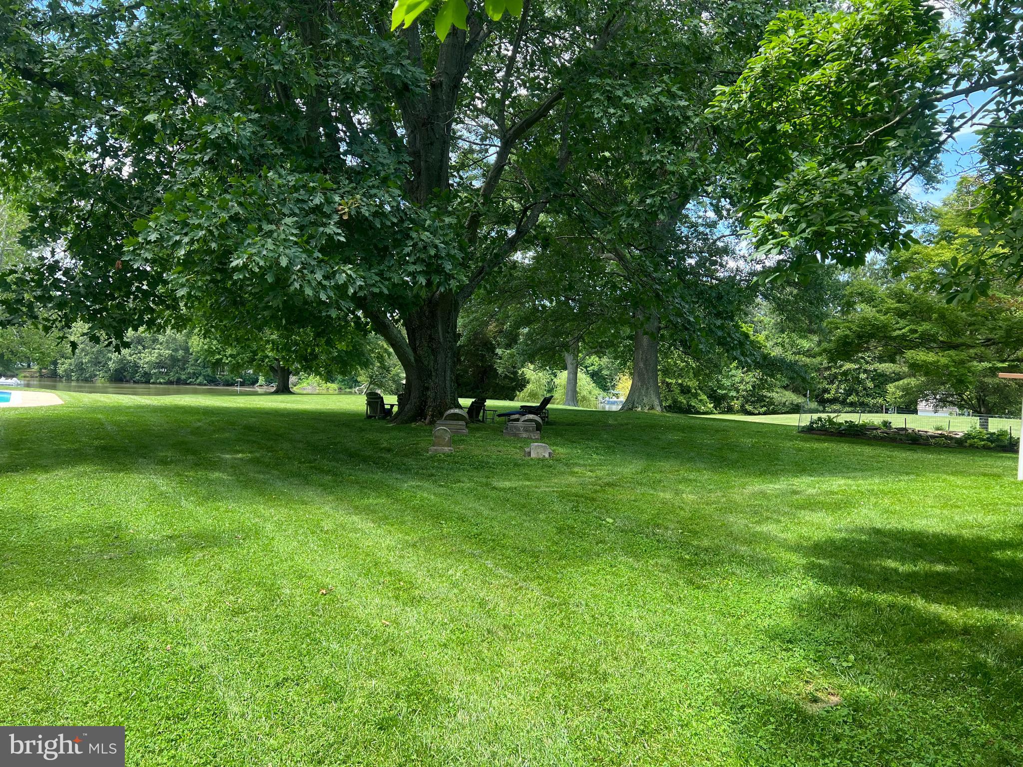 HAMPDEN - Residential