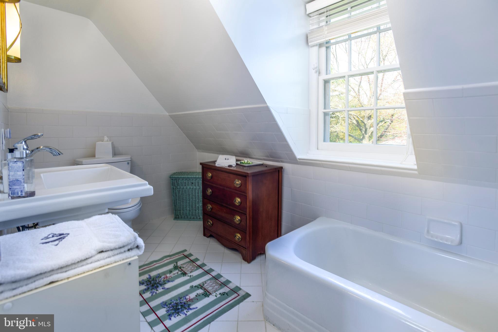 HAMPDEN - Residential