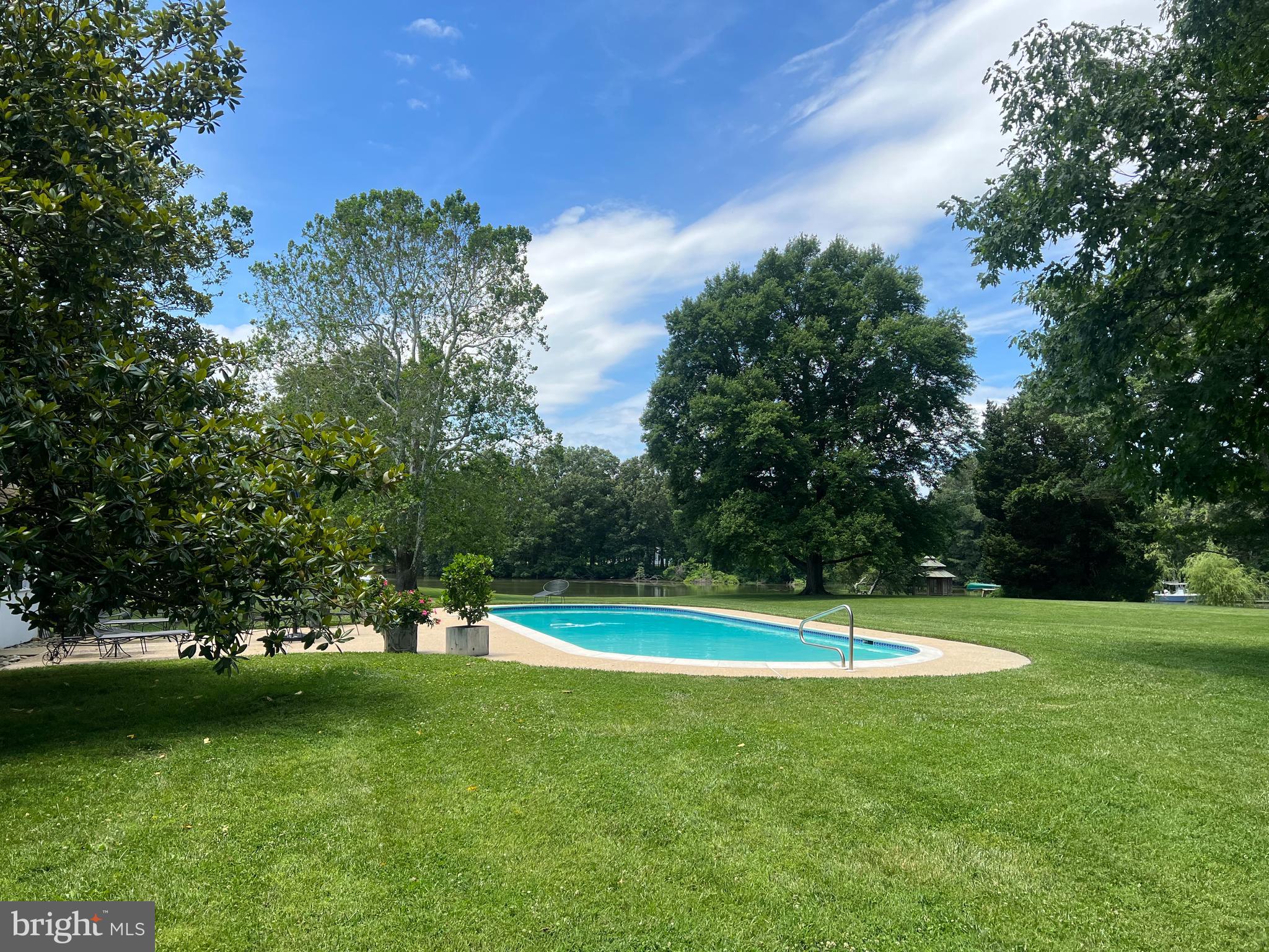 HAMPDEN - Residential