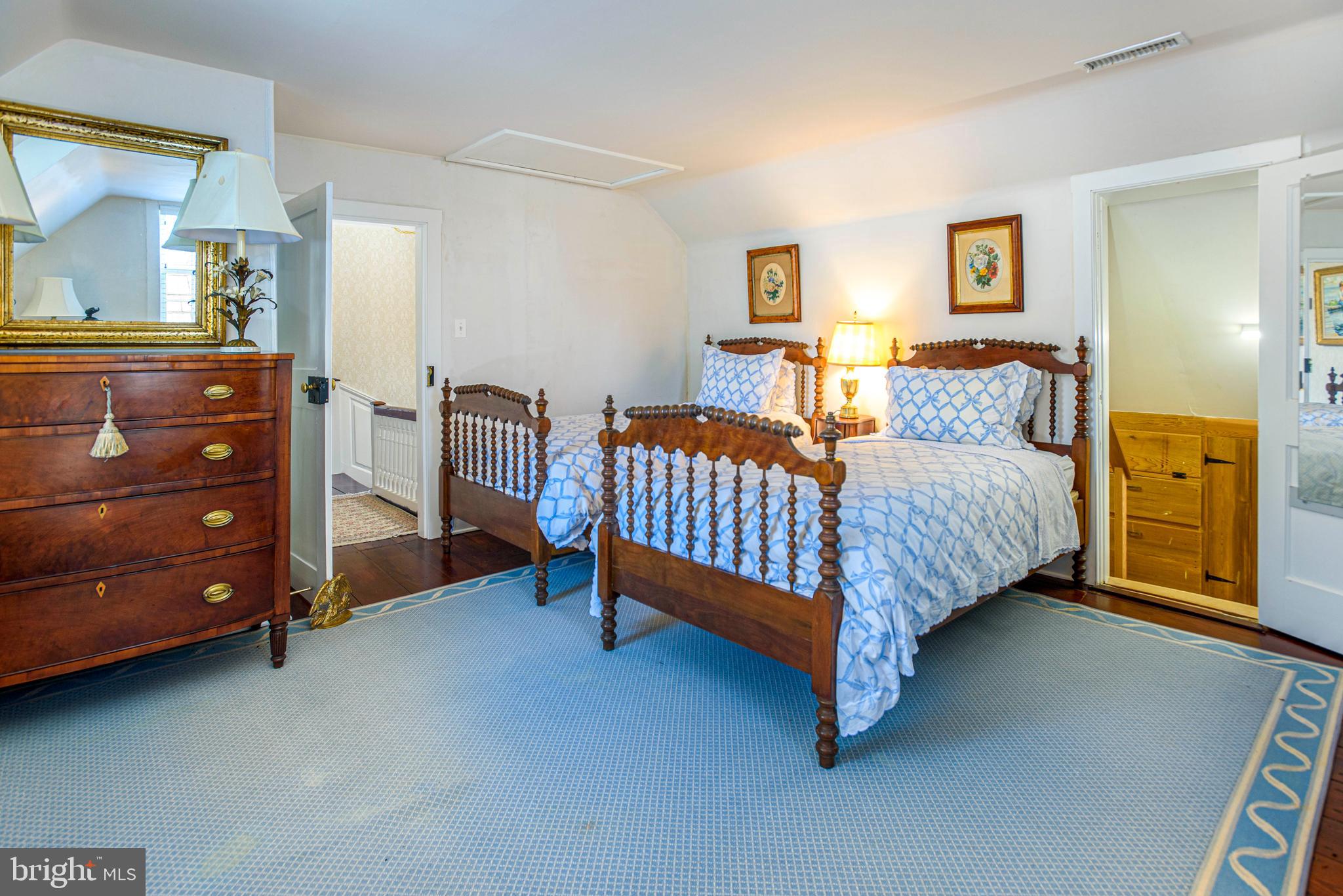 HAMPDEN - Residential