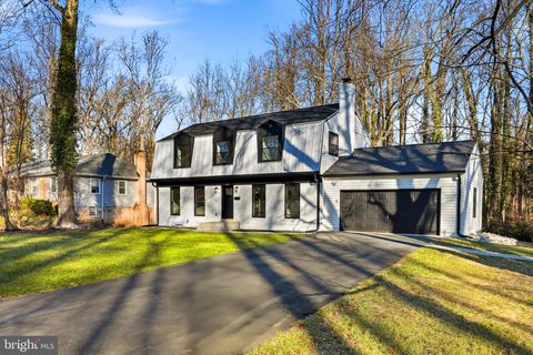 10704 HOWERTON AVENUE FAIRFAX VA 22030