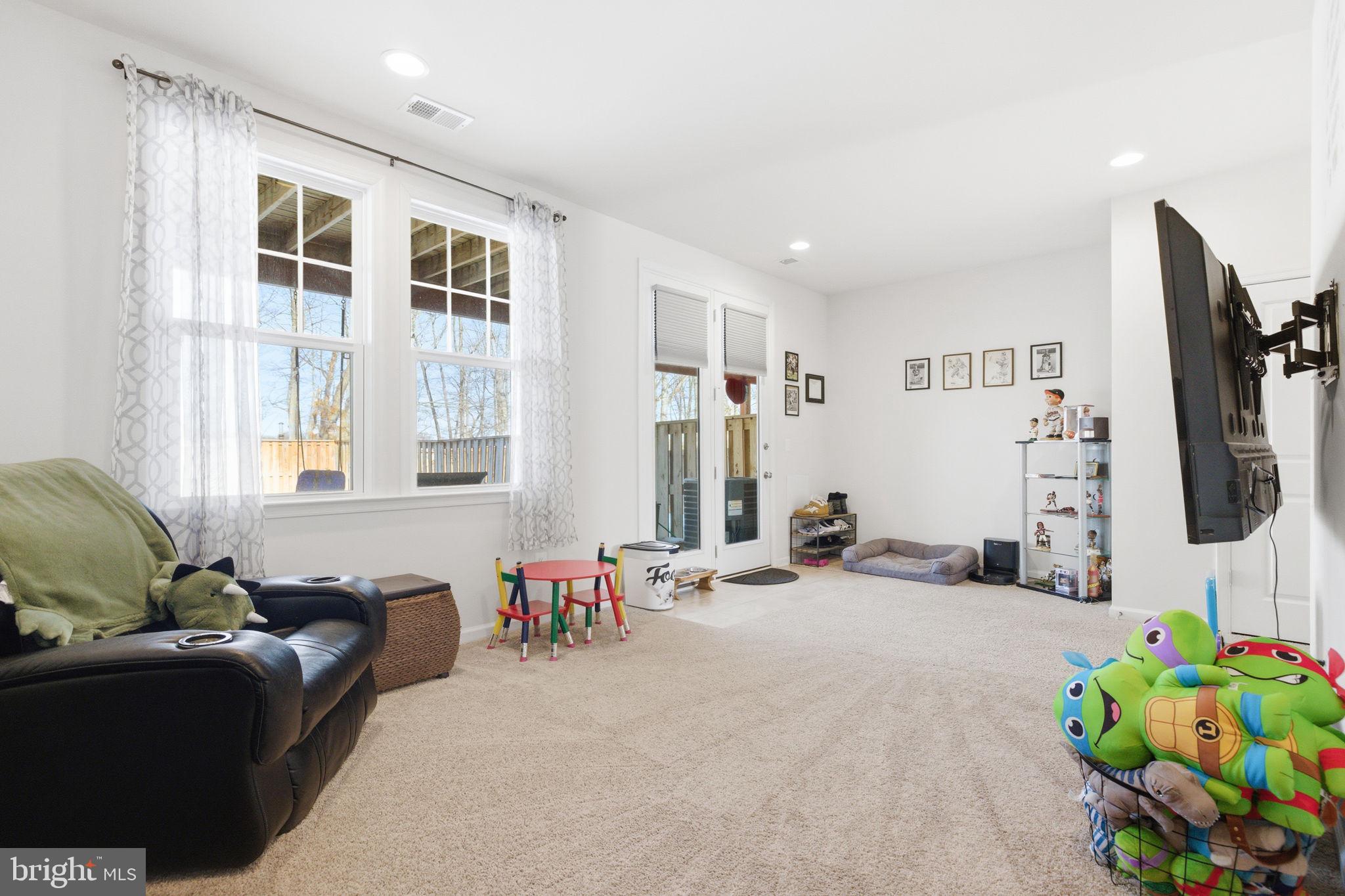 FIELDSTONE - Residential