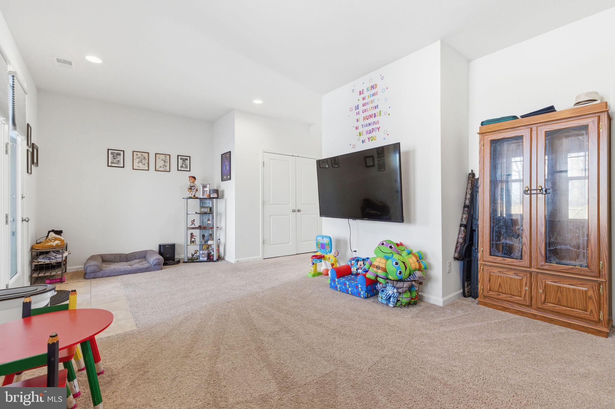 FIELDSTONE - Residential