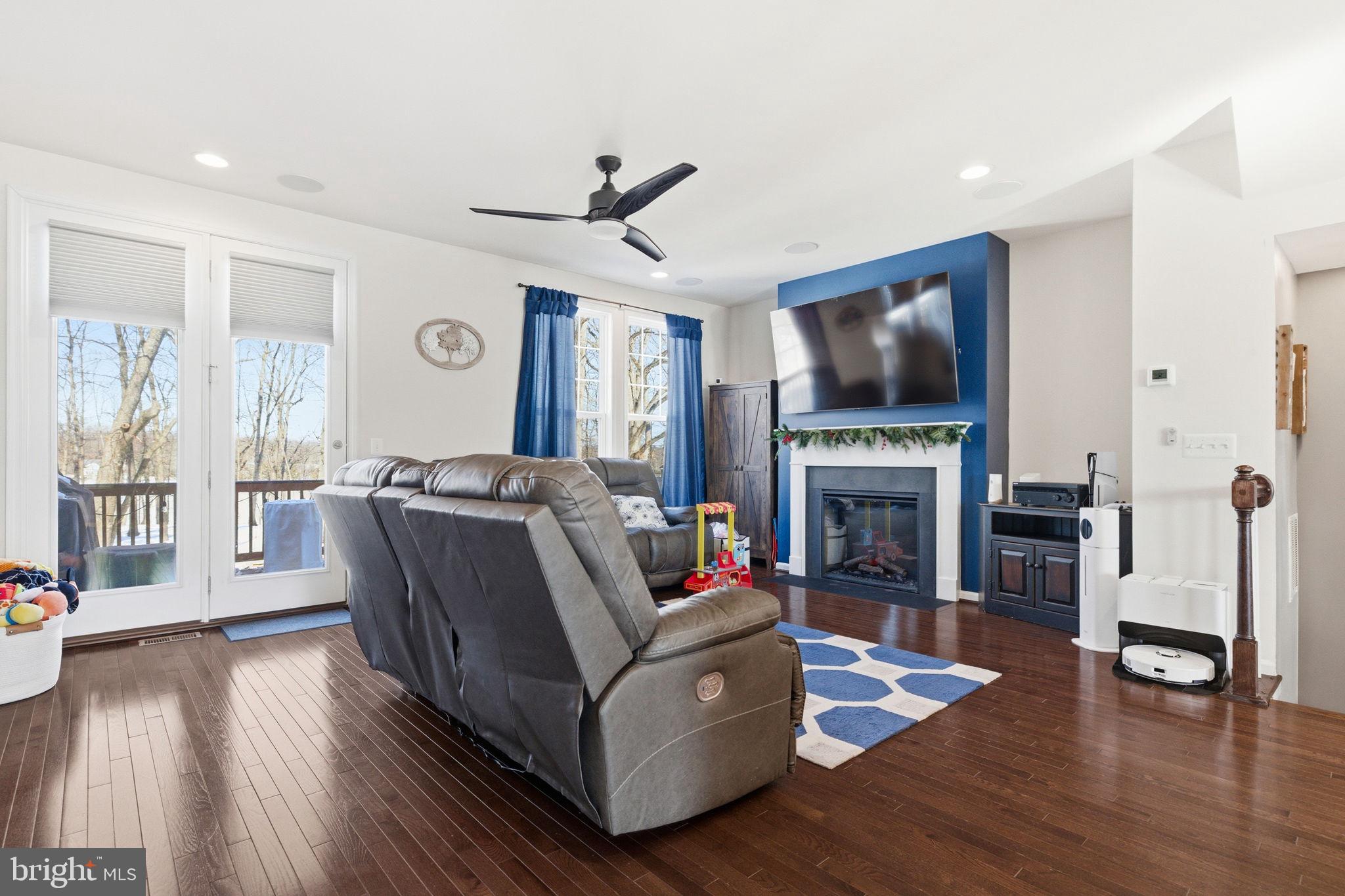 FIELDSTONE - Residential