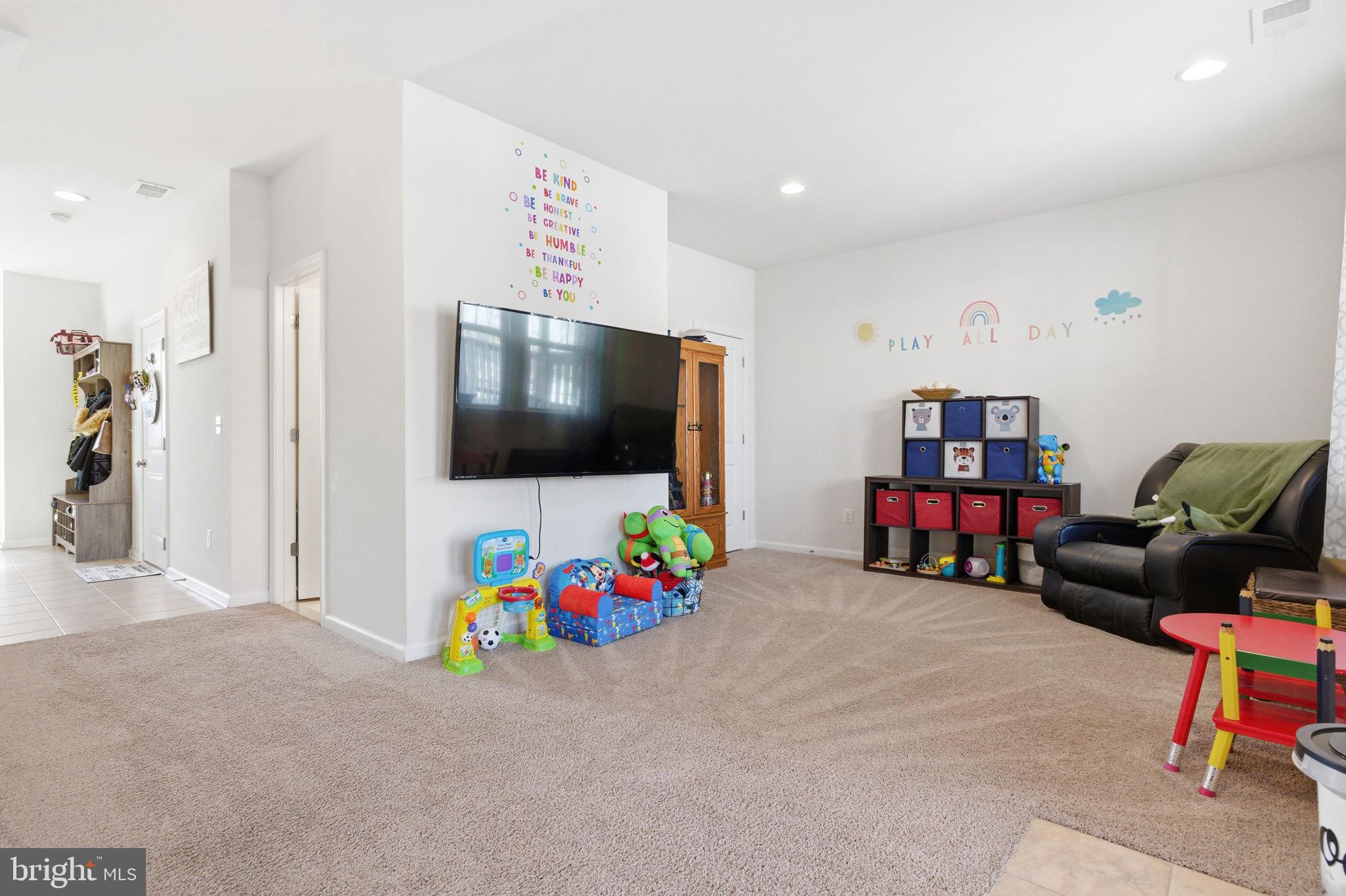 FIELDSTONE - Residential