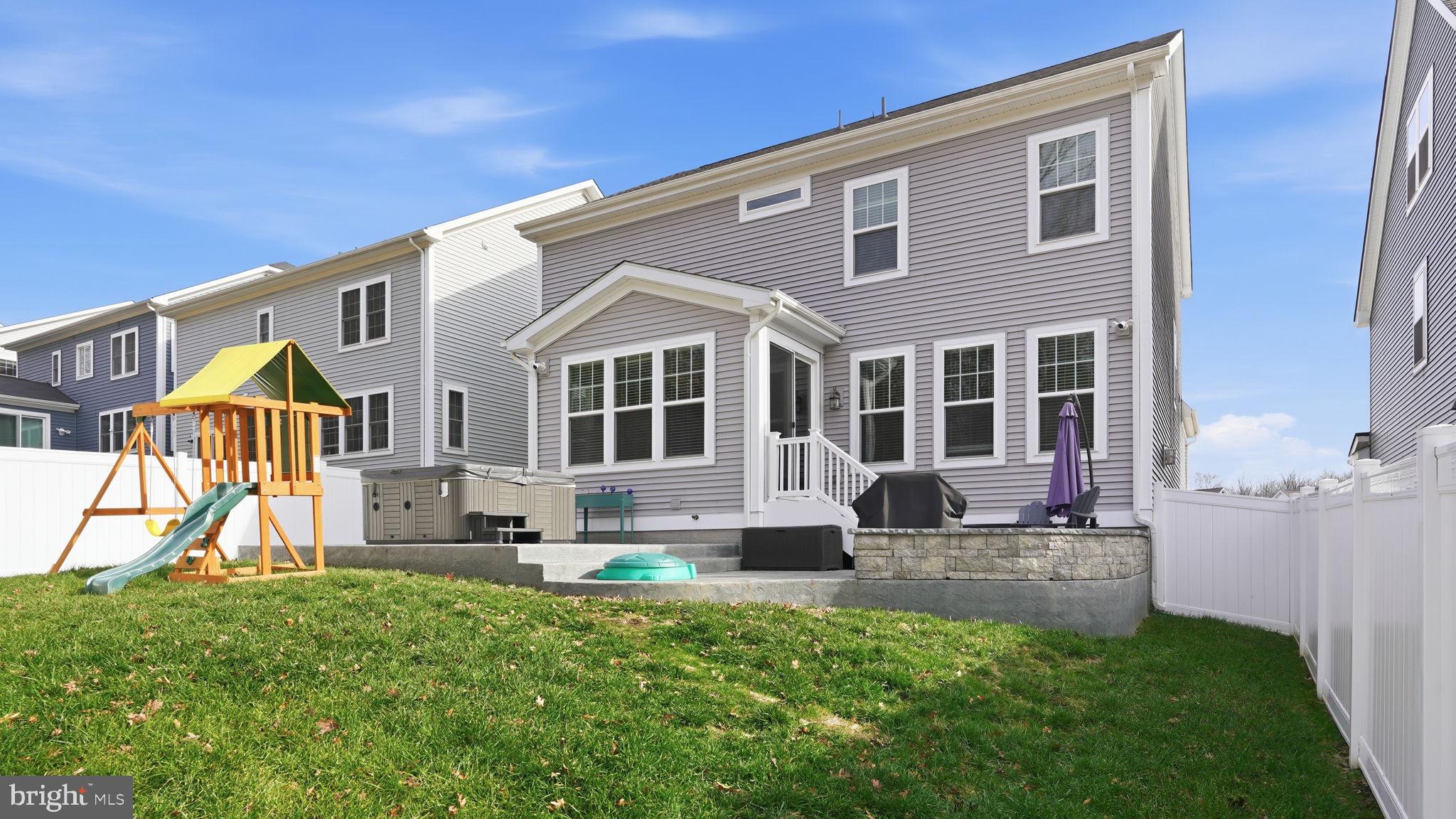 EMBREY MILL - Residential