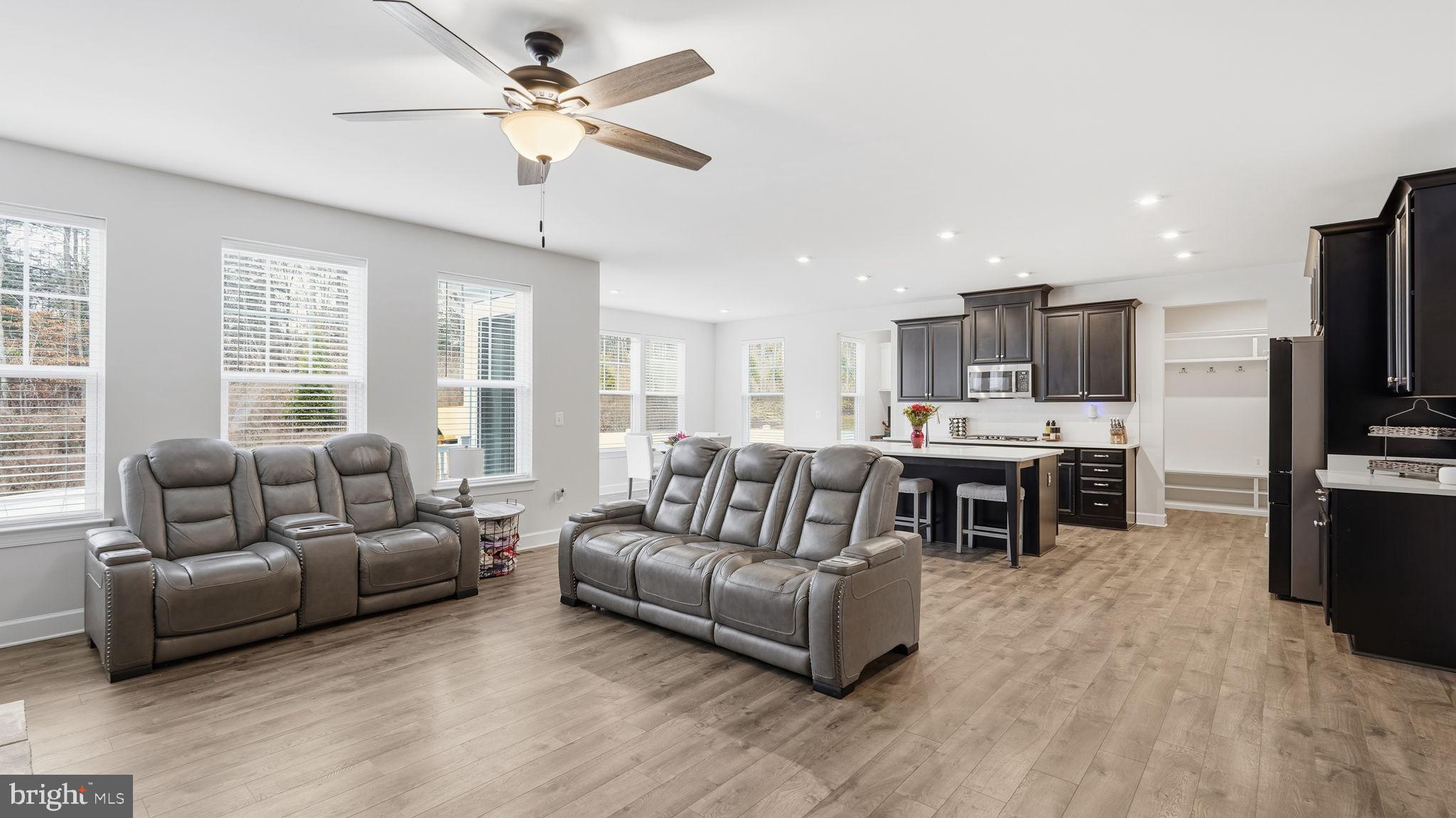 EMBREY MILL - Residential