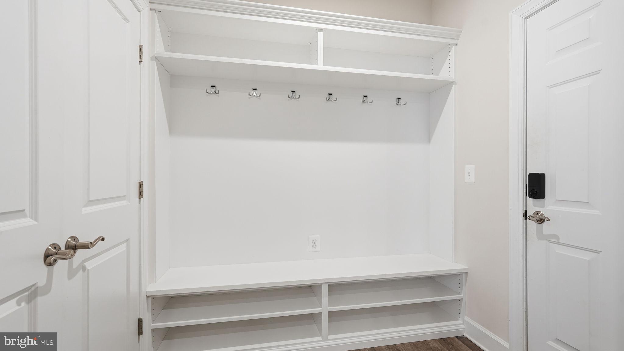 EMBREY MILL - Residential