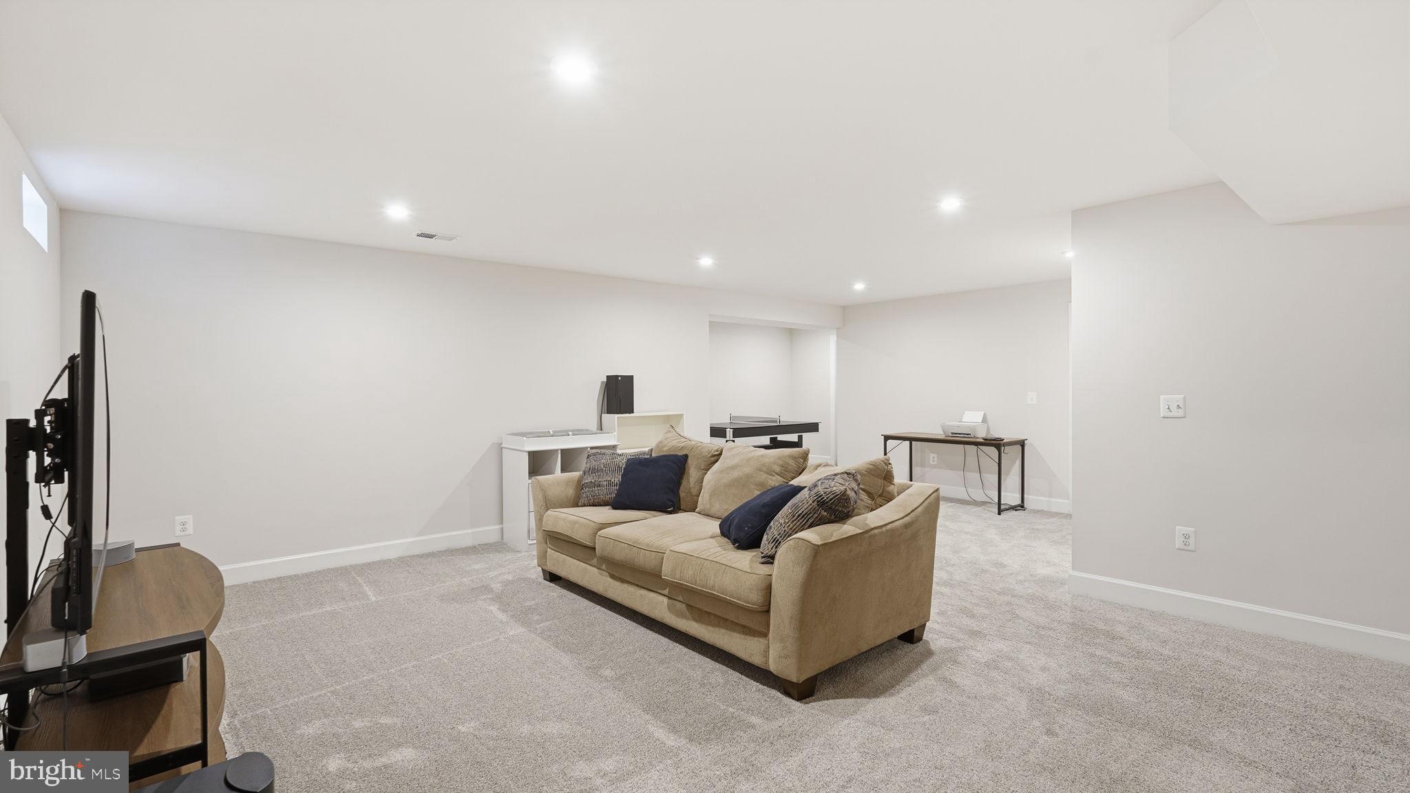 EMBREY MILL - Residential