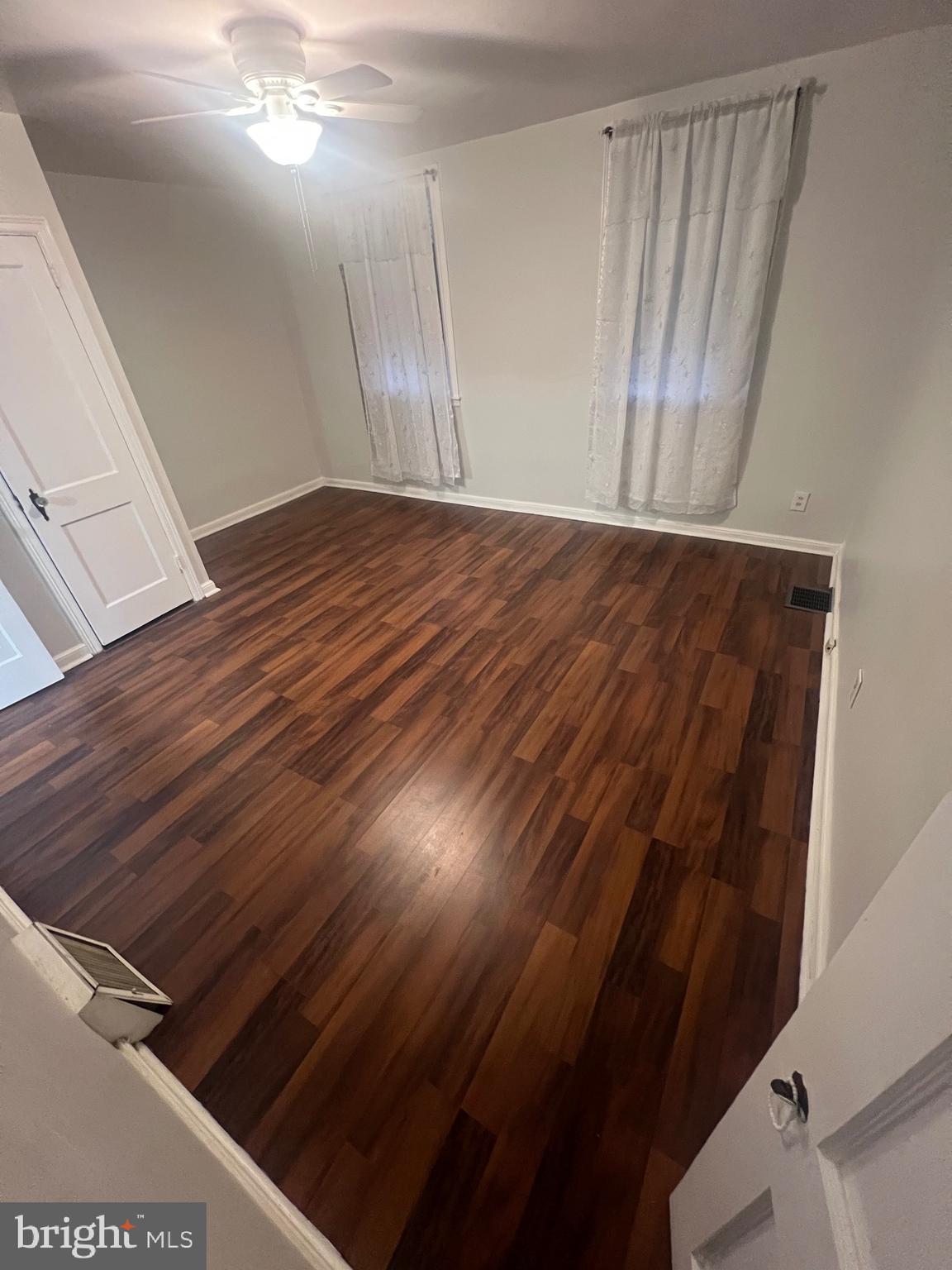 3015 HELLERMAN STREET