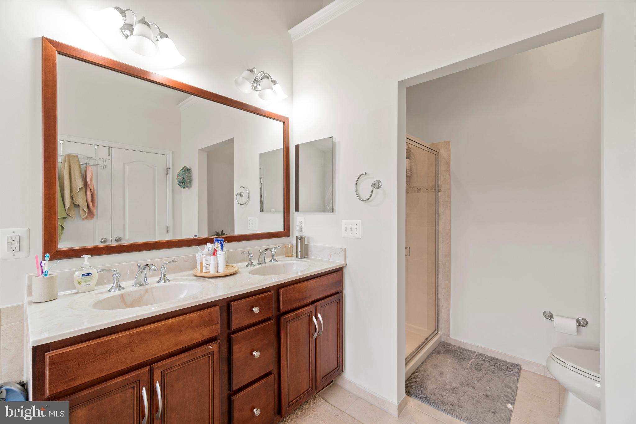 LOUDOUN VALLEY ESTATES 2 - Residential Lease