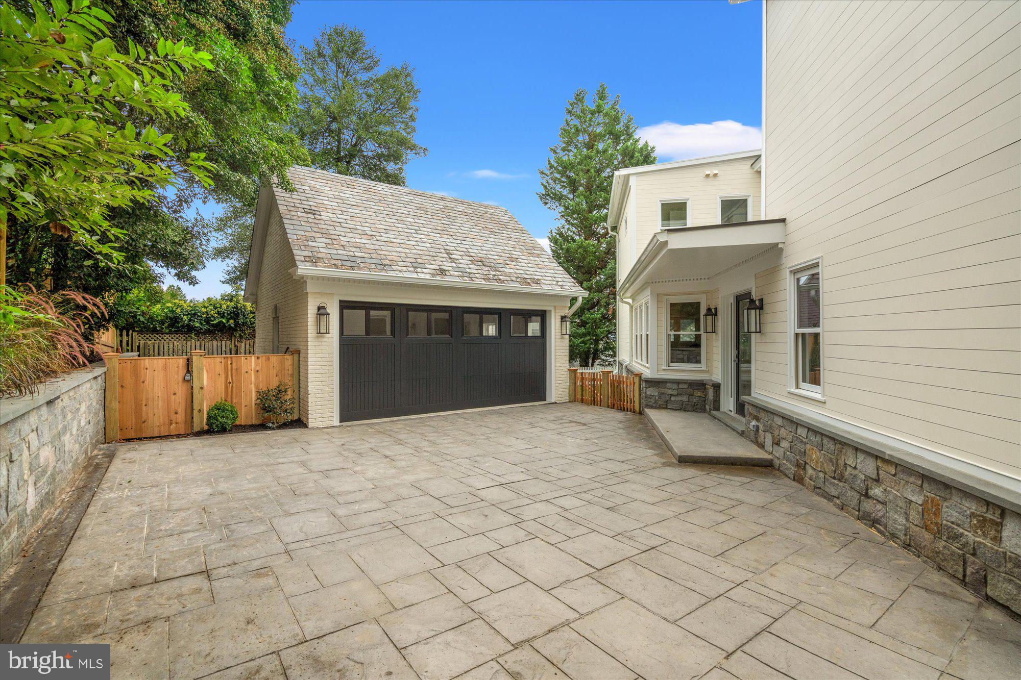 BELLE HAVEN - Residential