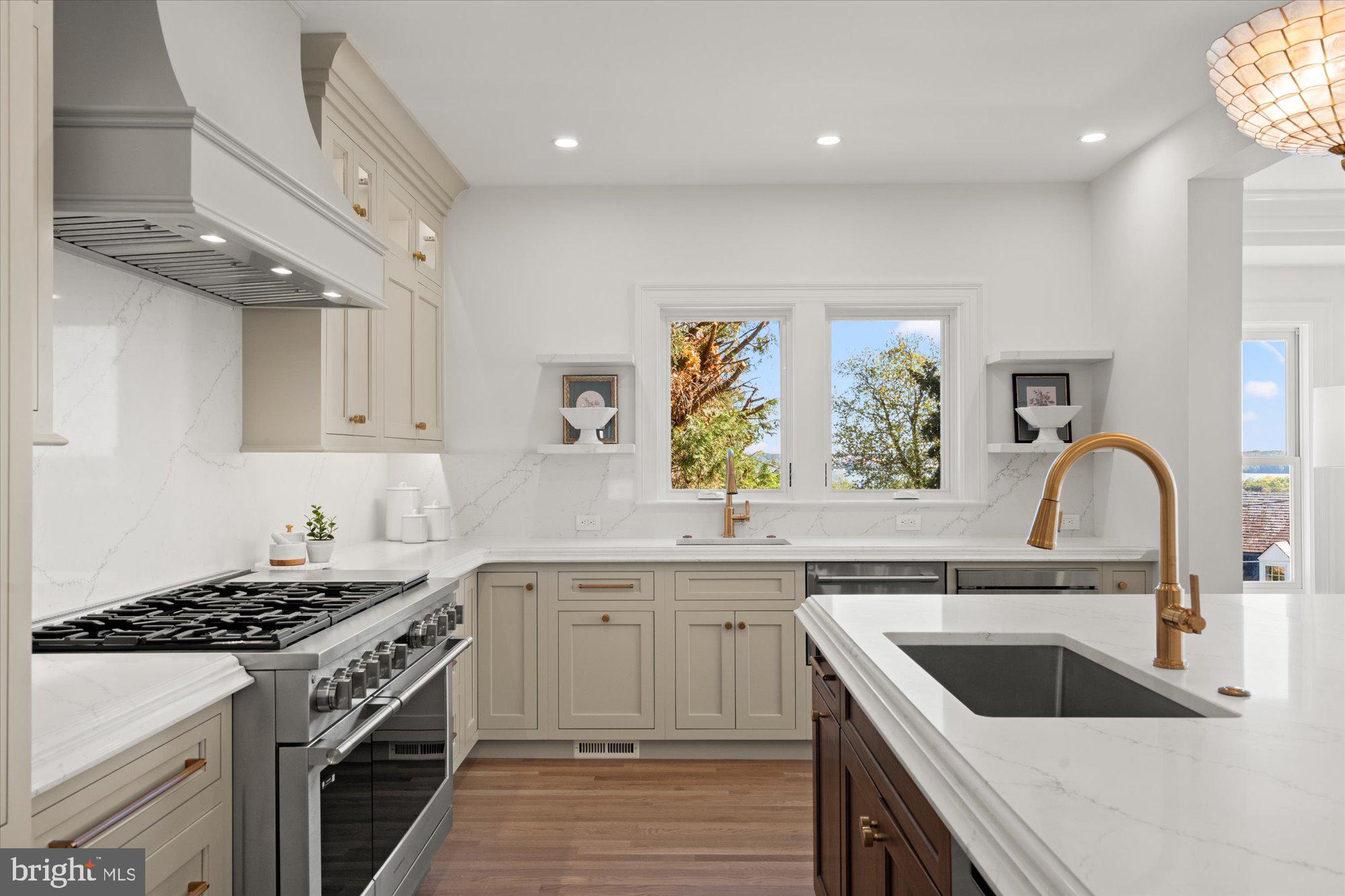 BELLE HAVEN - Residential