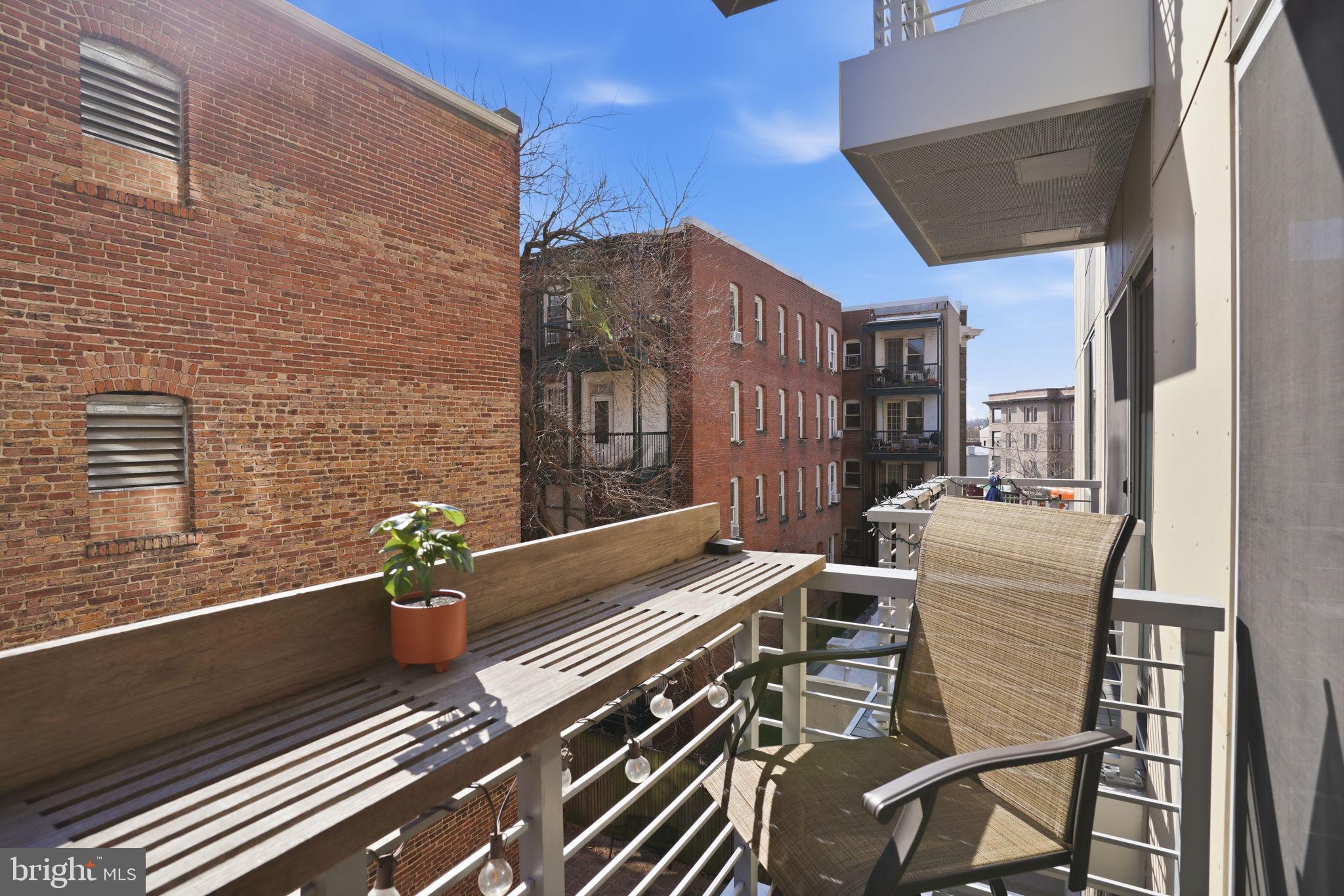 2550 17TH STREET NW 305