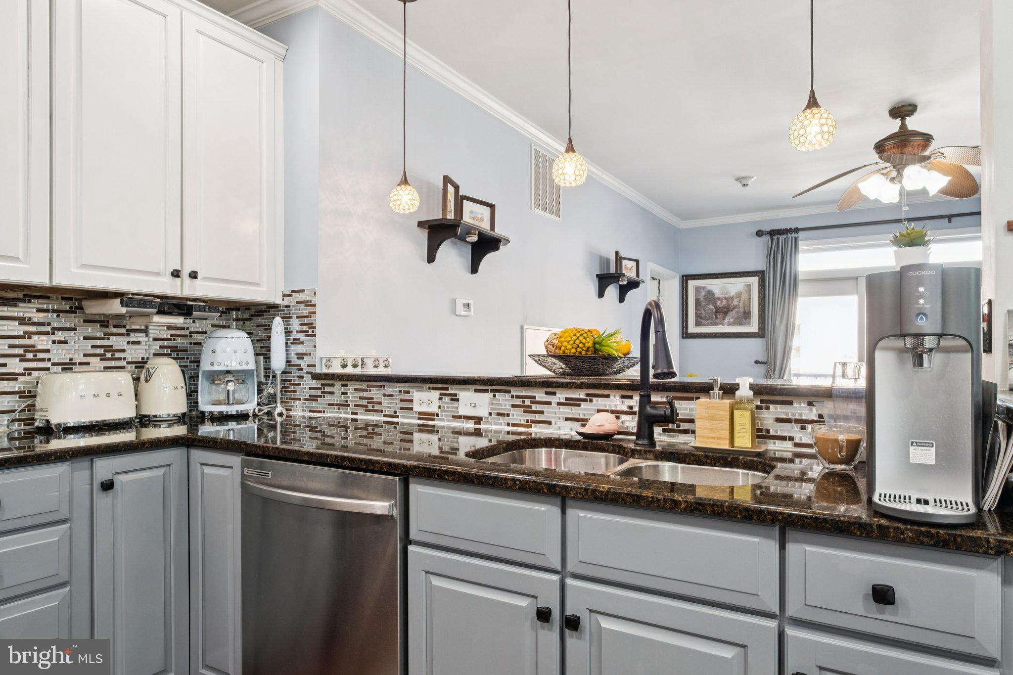 HUNTINGDON PLACE - Residential