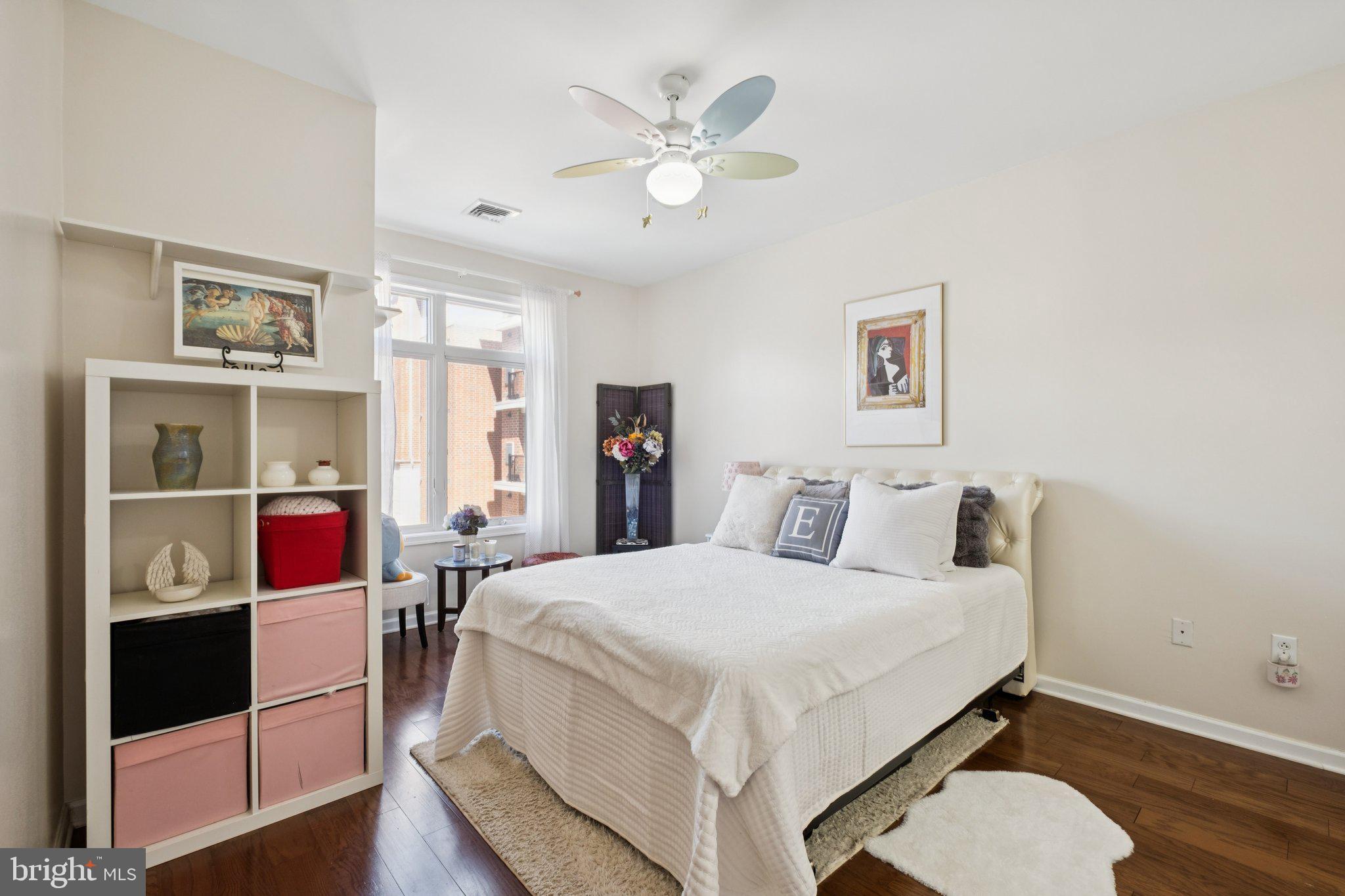 HUNTINGDON PLACE - Residential