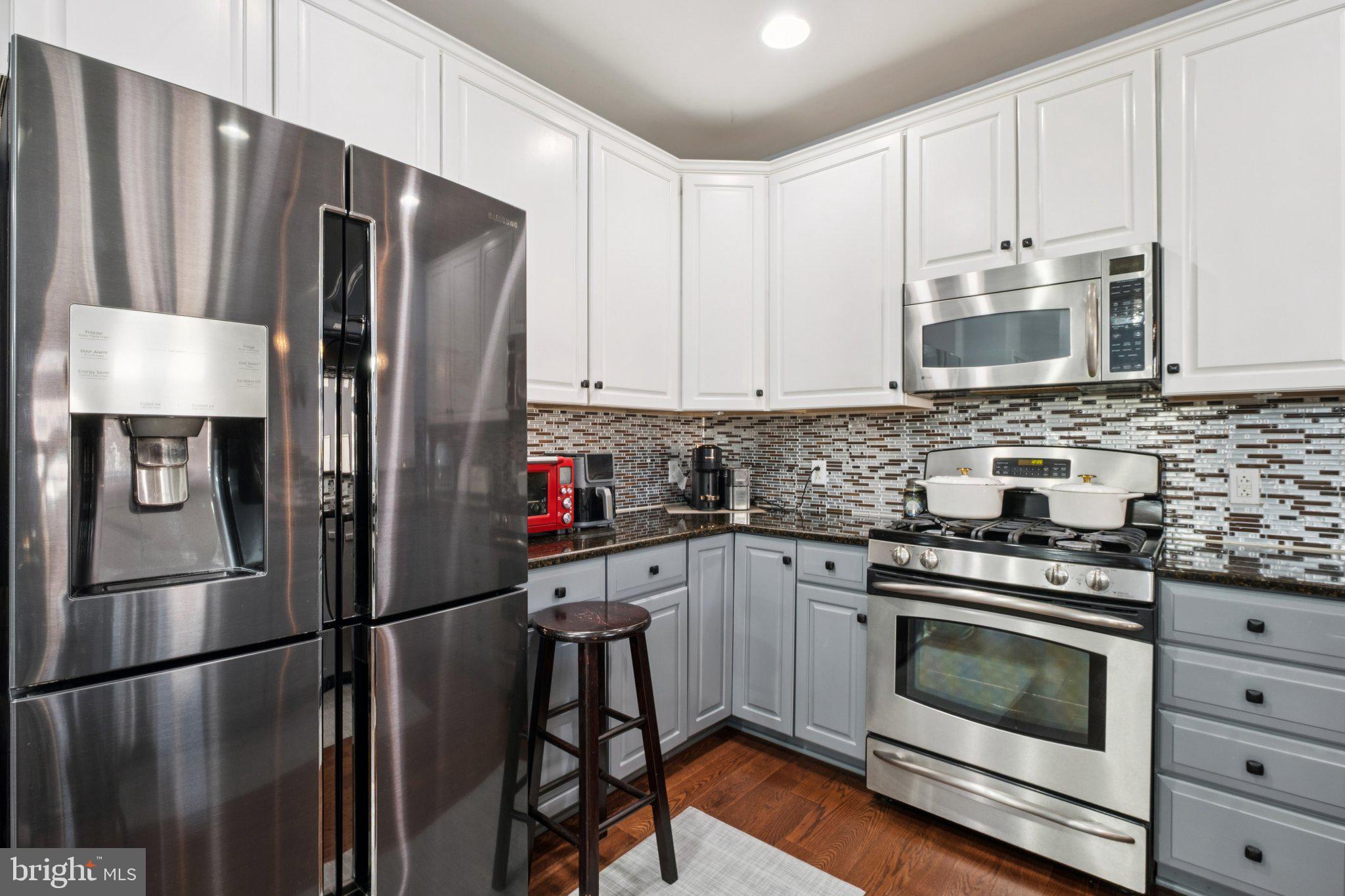 HUNTINGDON PLACE - Residential