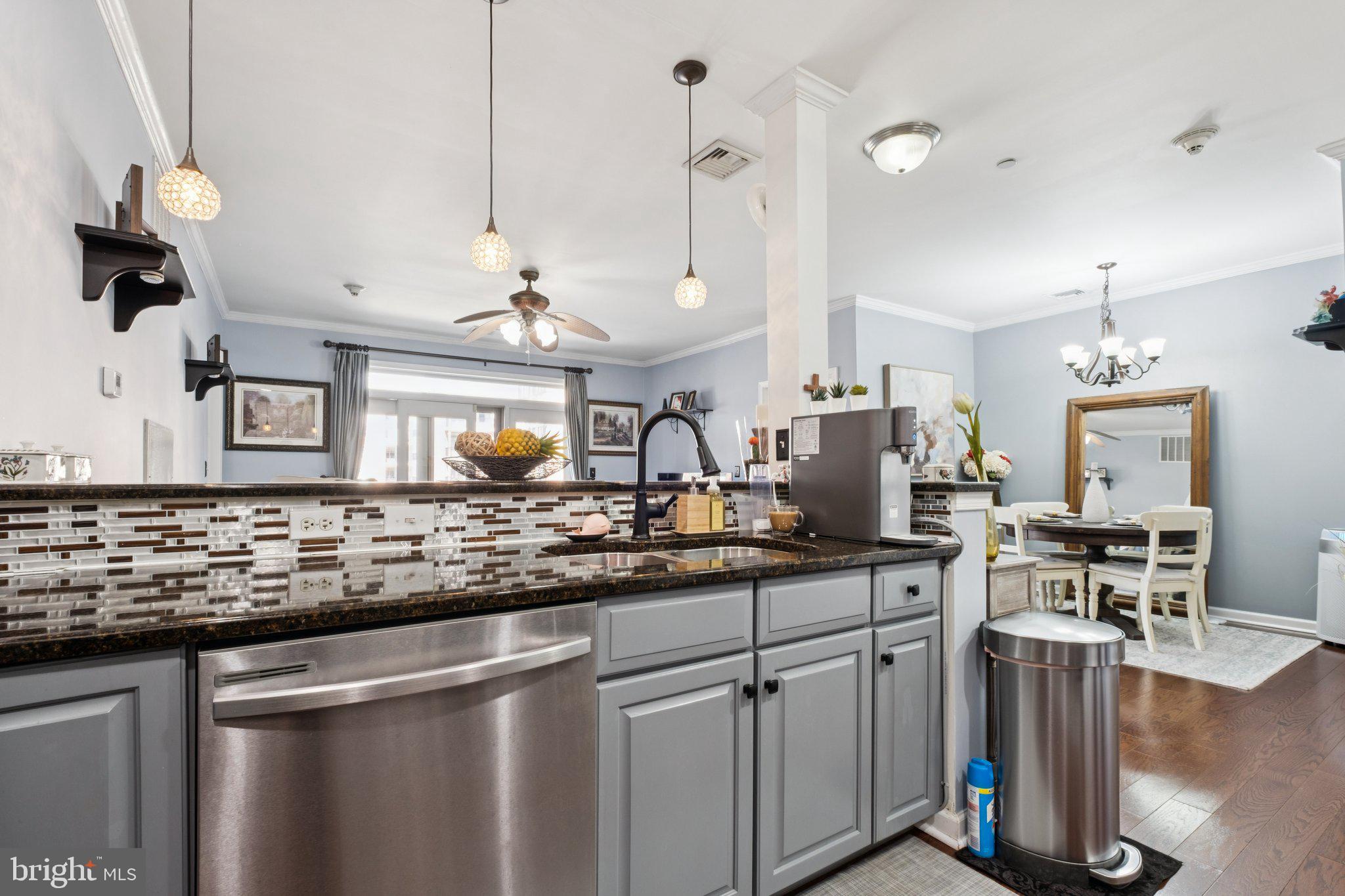 HUNTINGDON PLACE - Residential