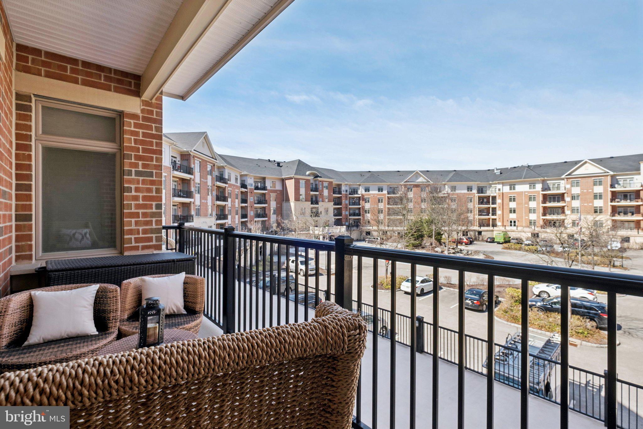 HUNTINGDON PLACE - Residential