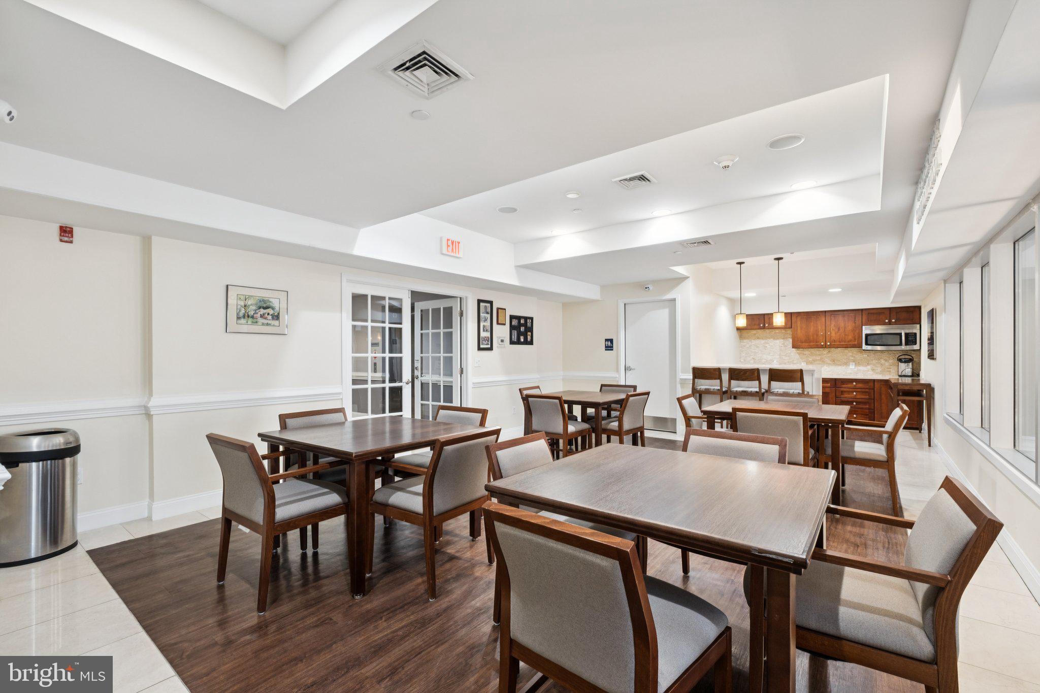 HUNTINGDON PLACE - Residential