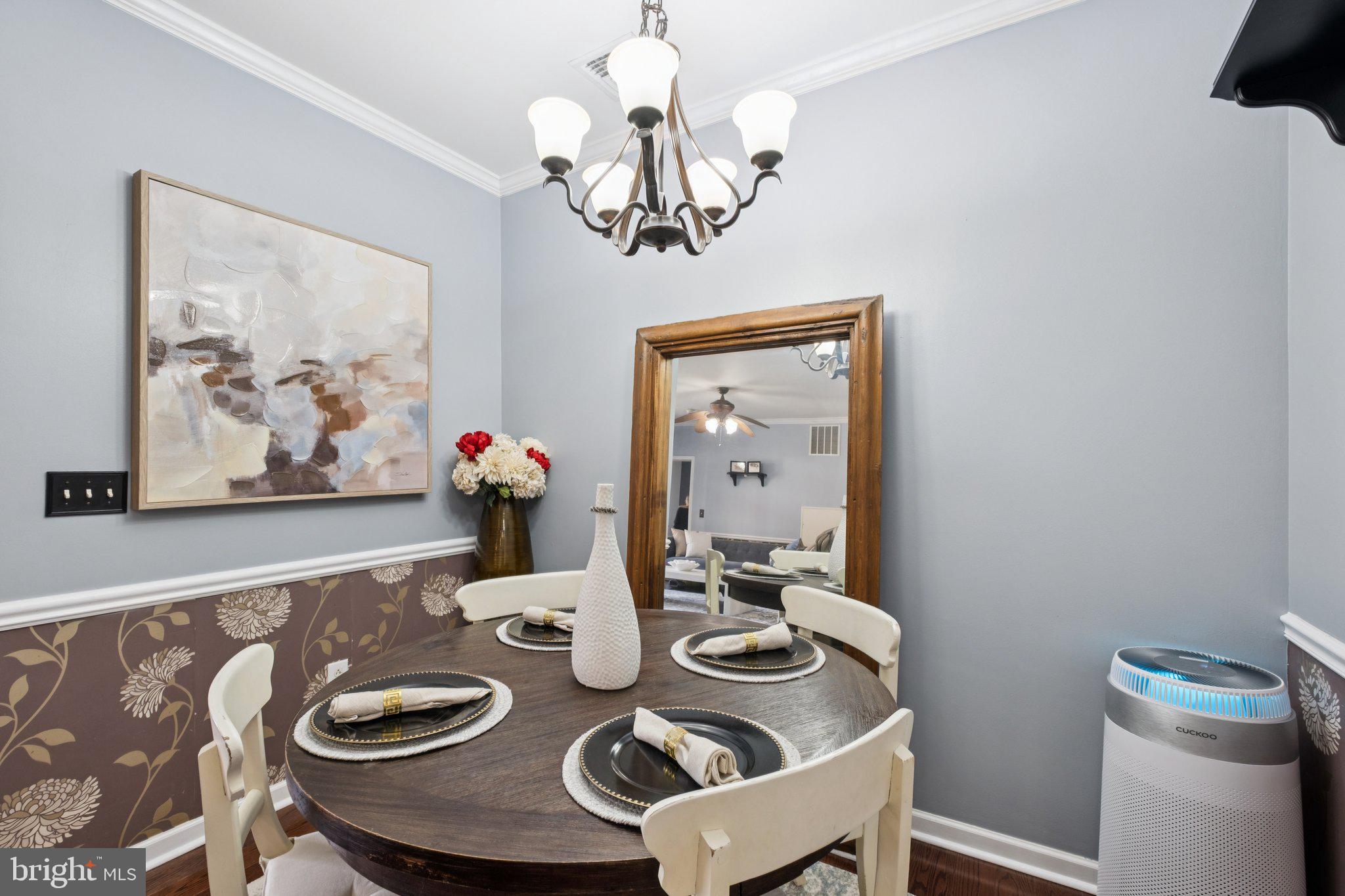 HUNTINGDON PLACE - Residential