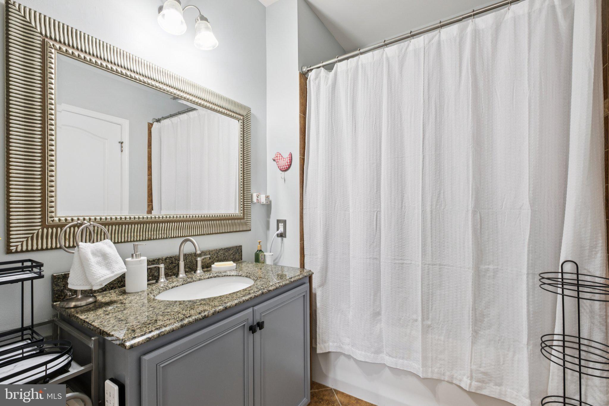 HUNTINGDON PLACE - Residential