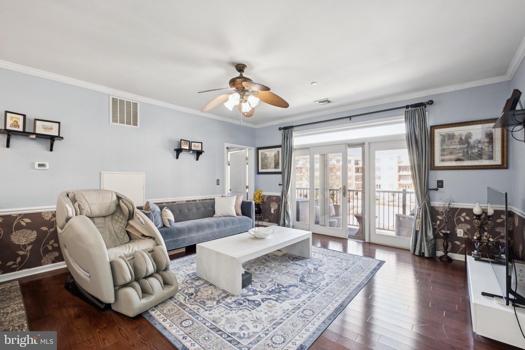 HUNTINGDON PLACE - Residential