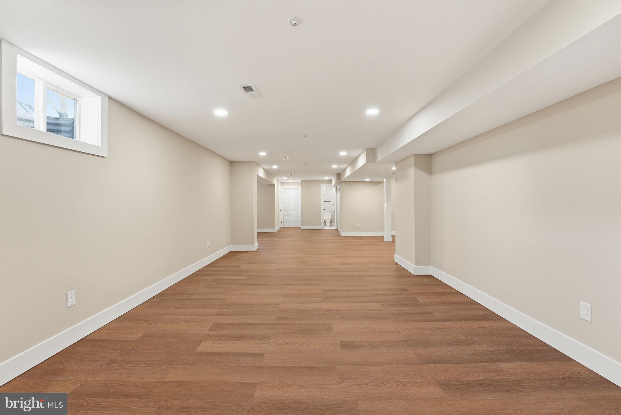 POTOMAC KNOLLS - Residential