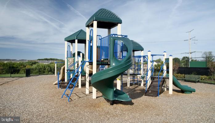 MAPLE LAWN - Residential