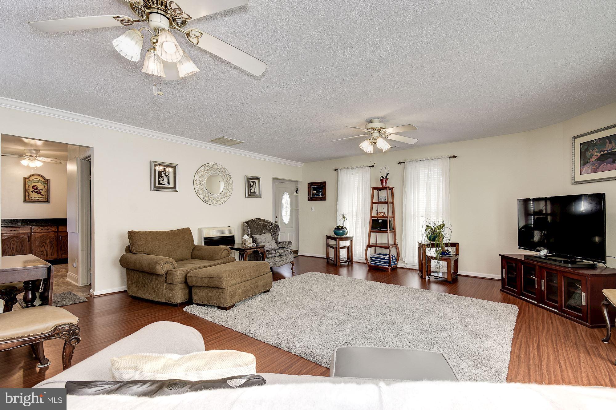 GOLDEN BEACH - Residential