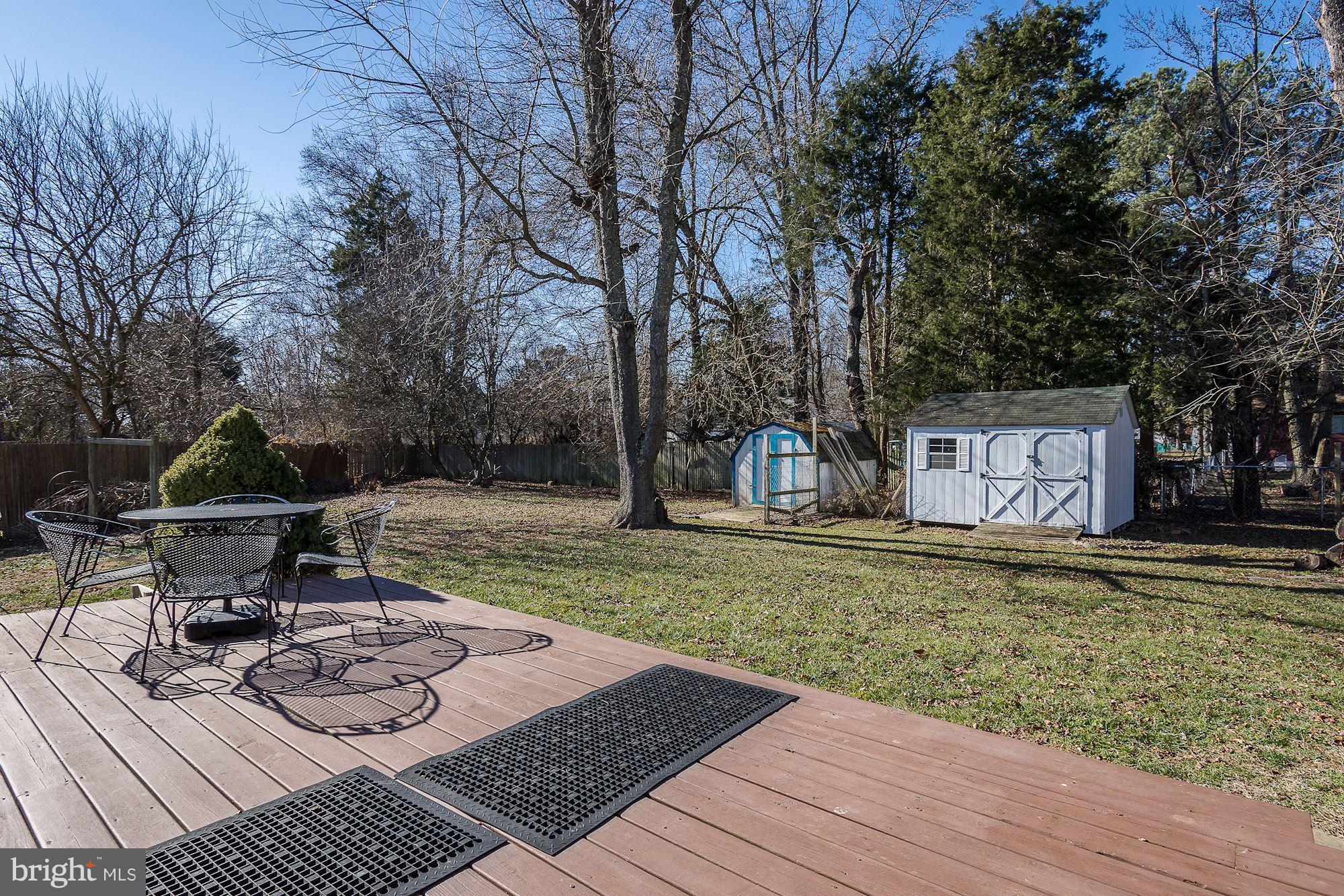 GOLDEN BEACH - Residential