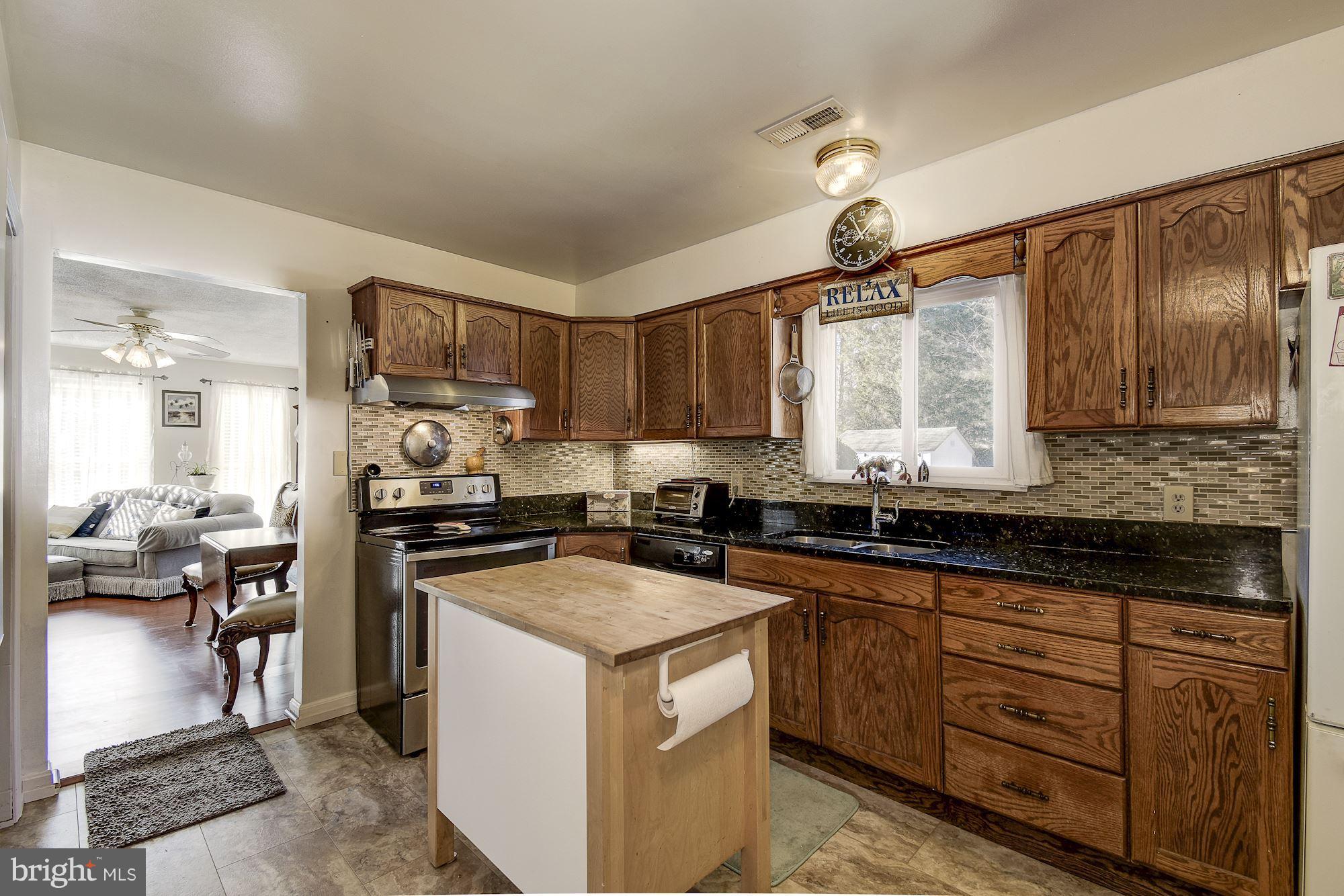 GOLDEN BEACH - Residential