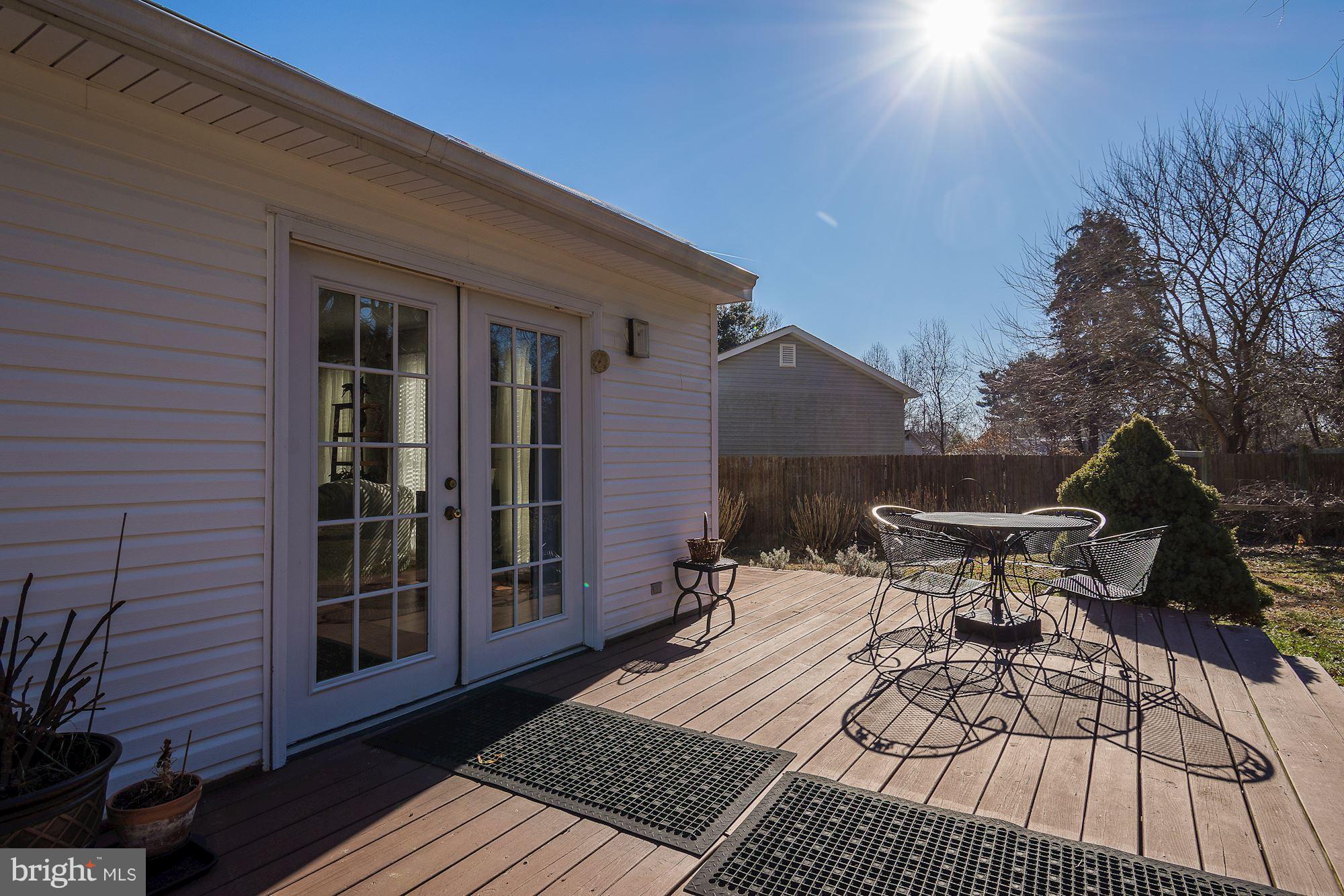 GOLDEN BEACH - Residential