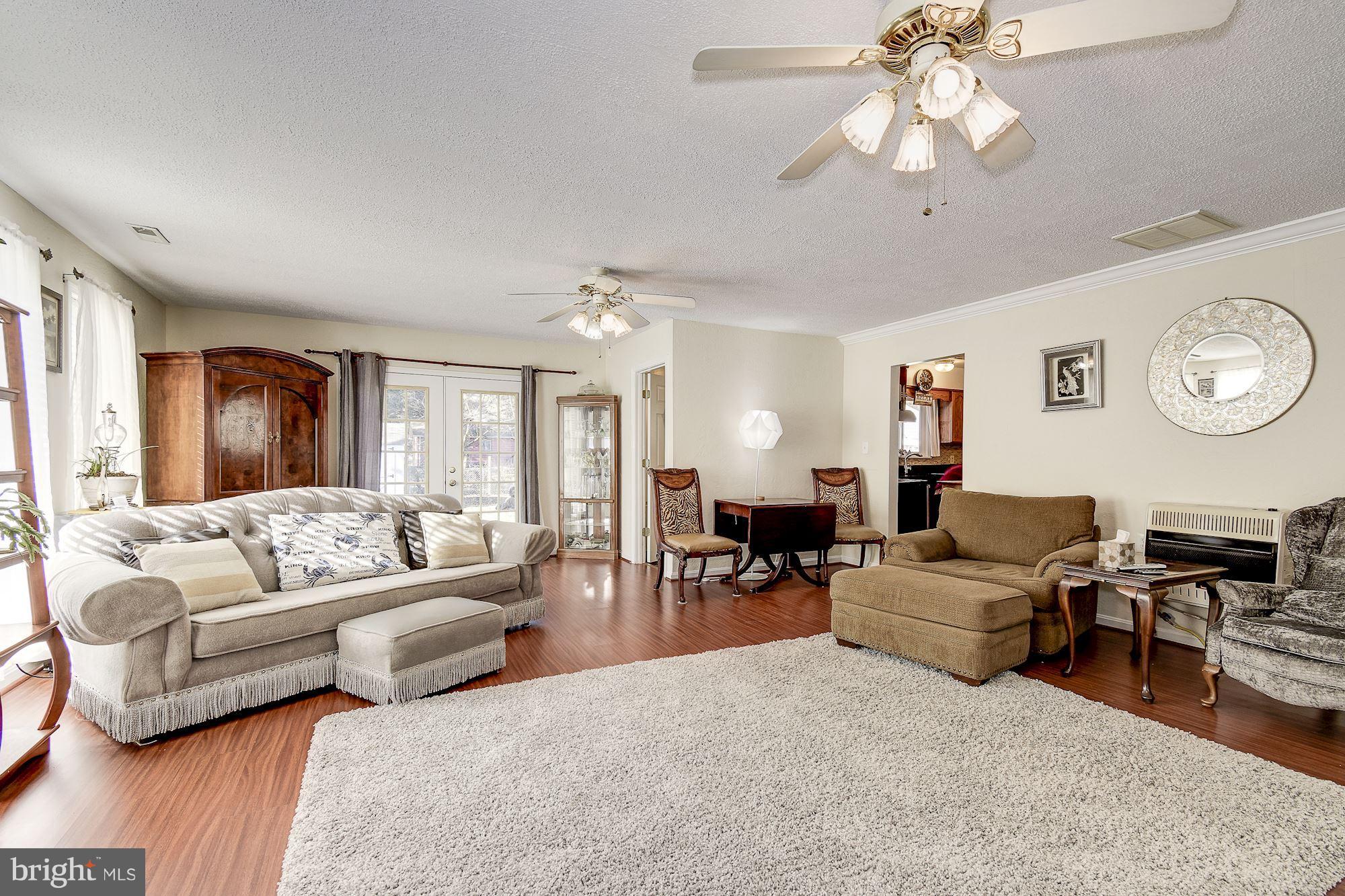 GOLDEN BEACH - Residential