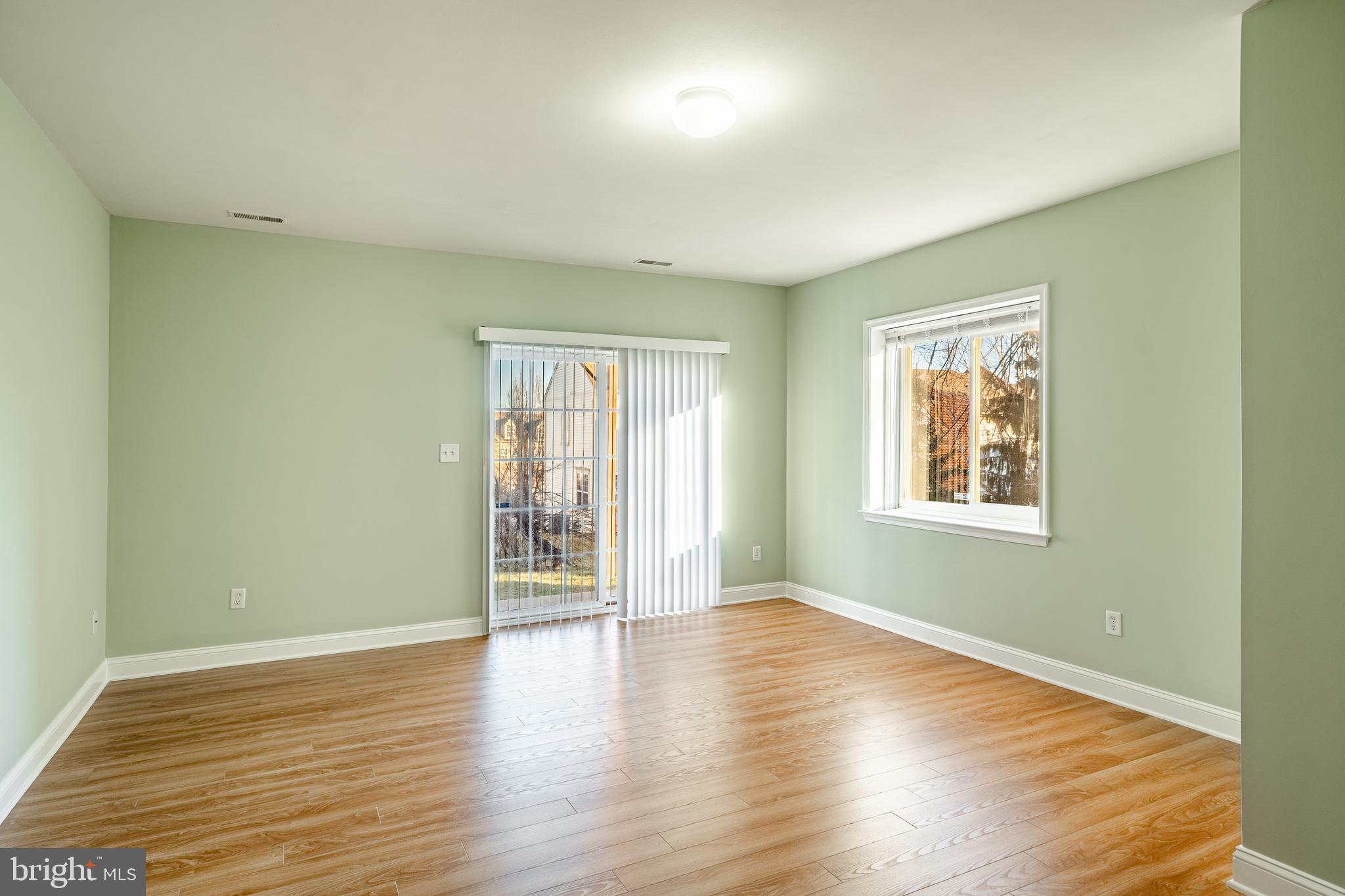 NORTHBROOK - Residential