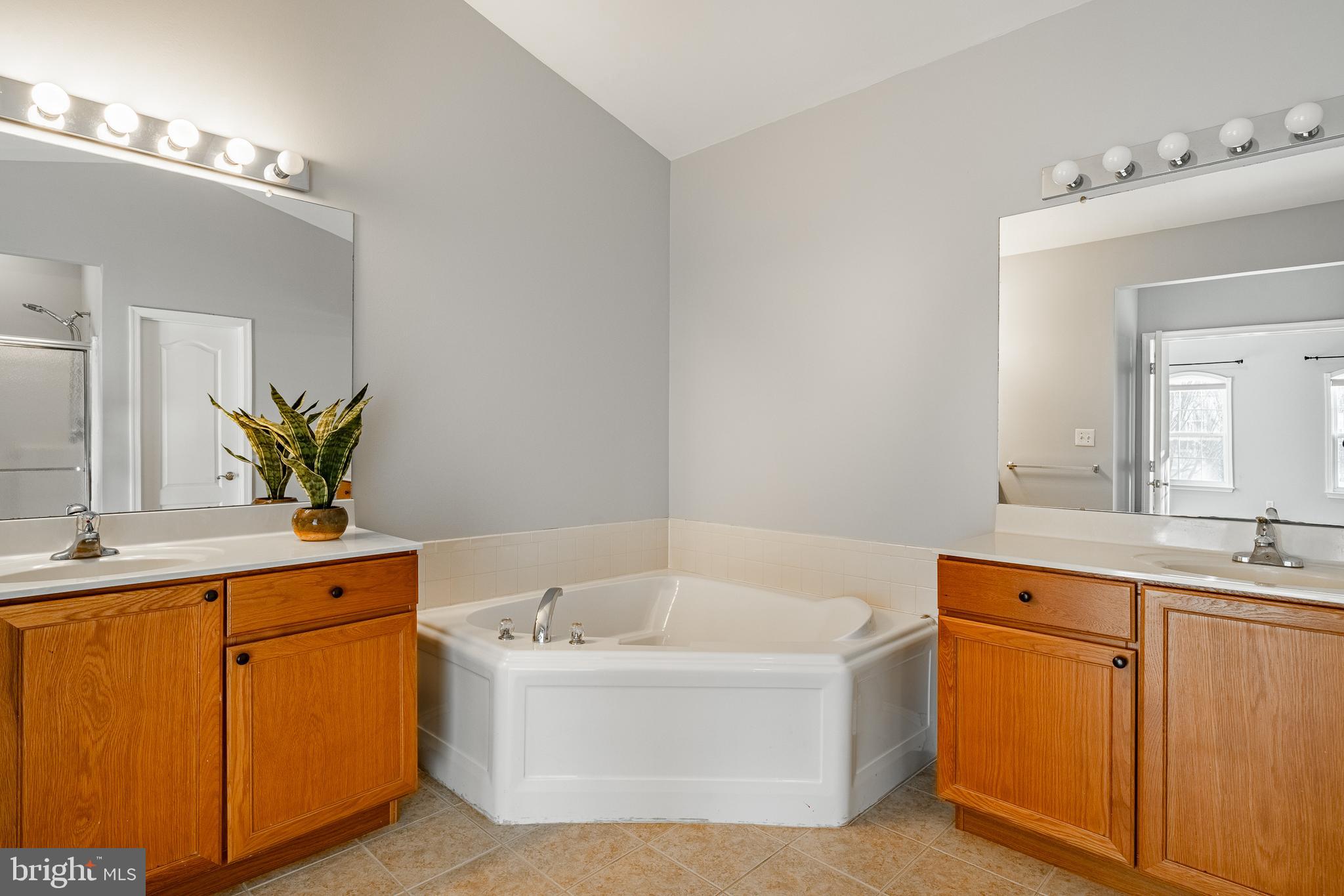 NORTHBROOK - Residential