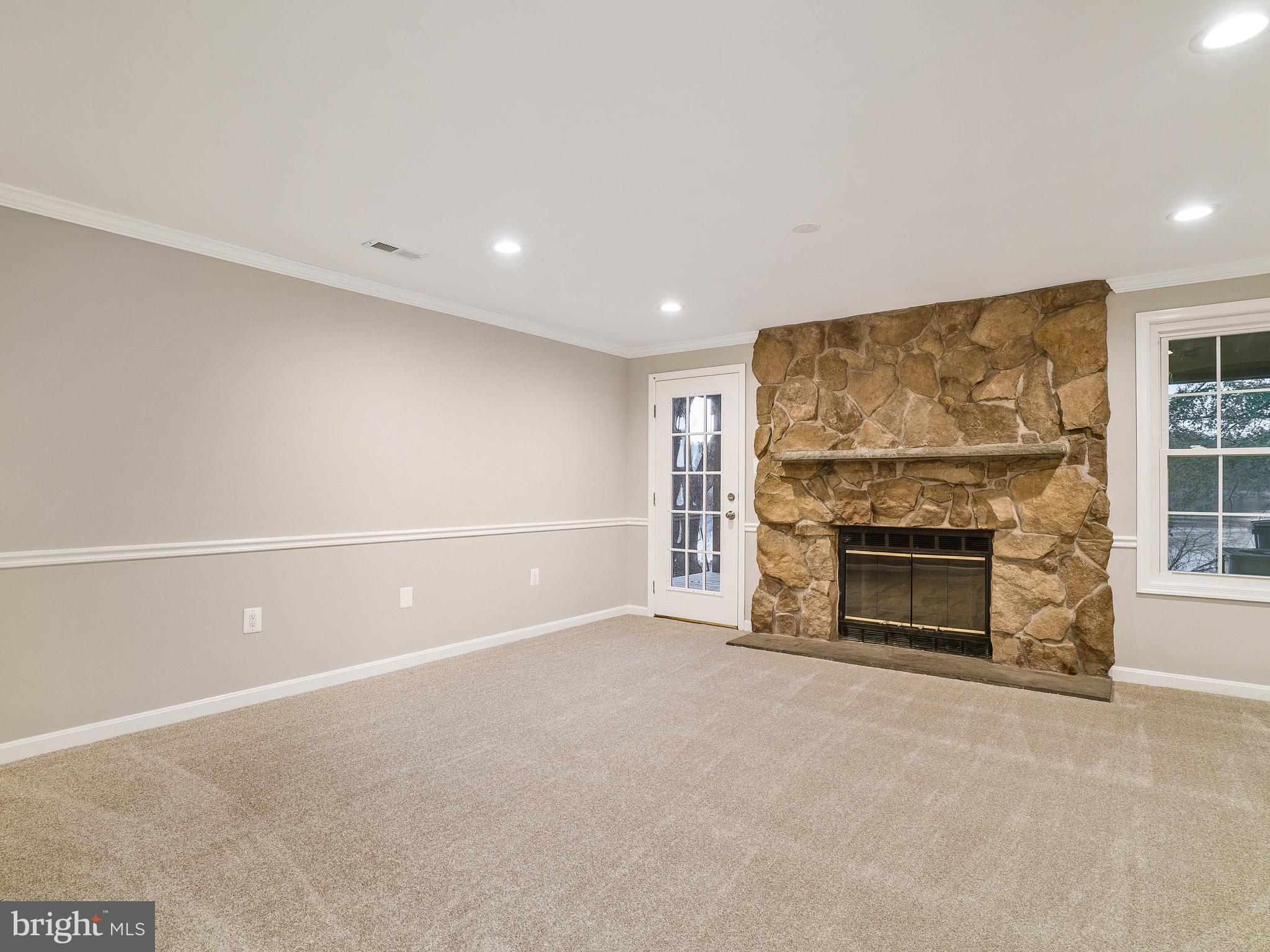 GUNNERS LAKE VILLAGE - Residential