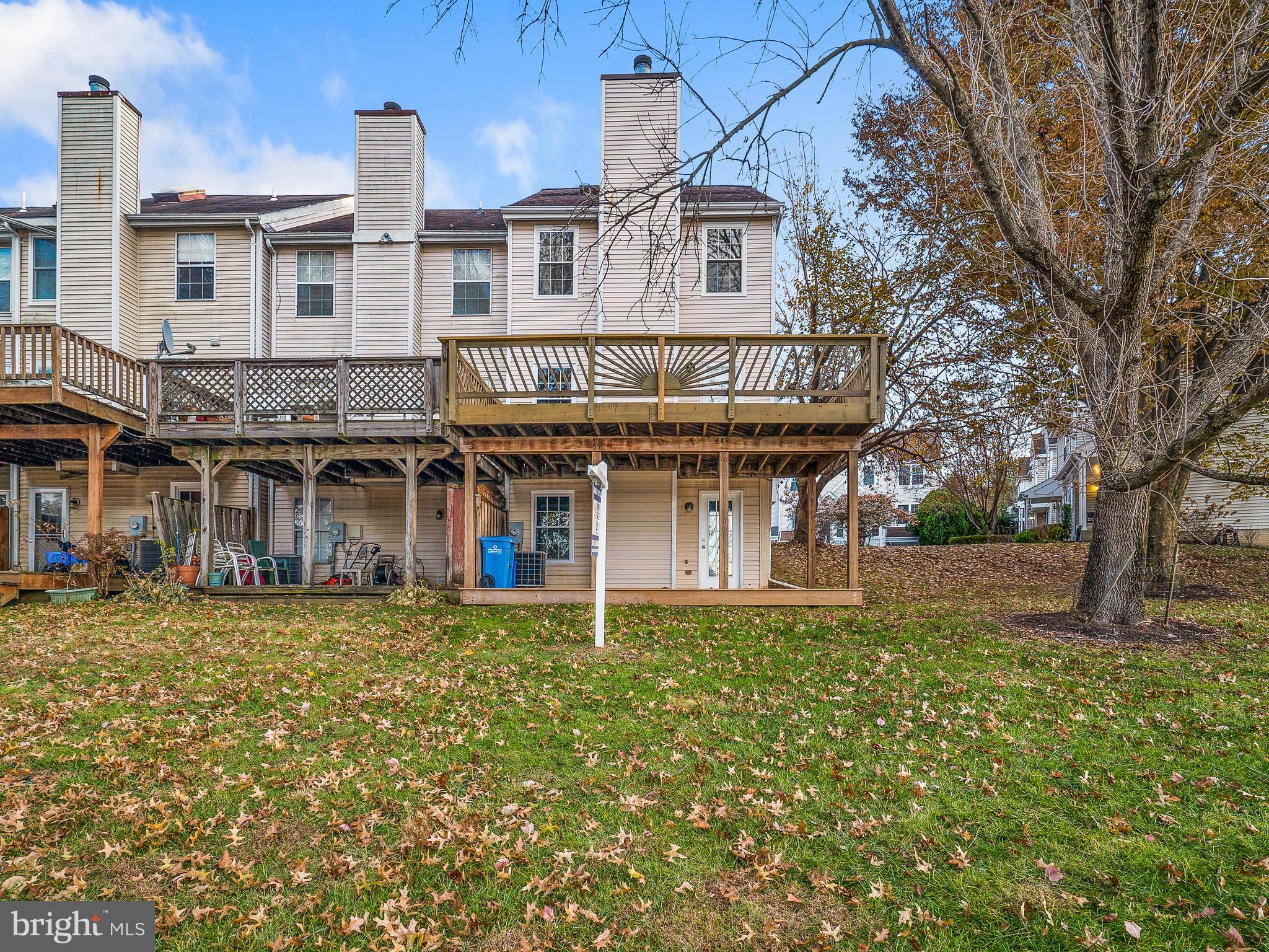 GUNNERS LAKE VILLAGE - Residential